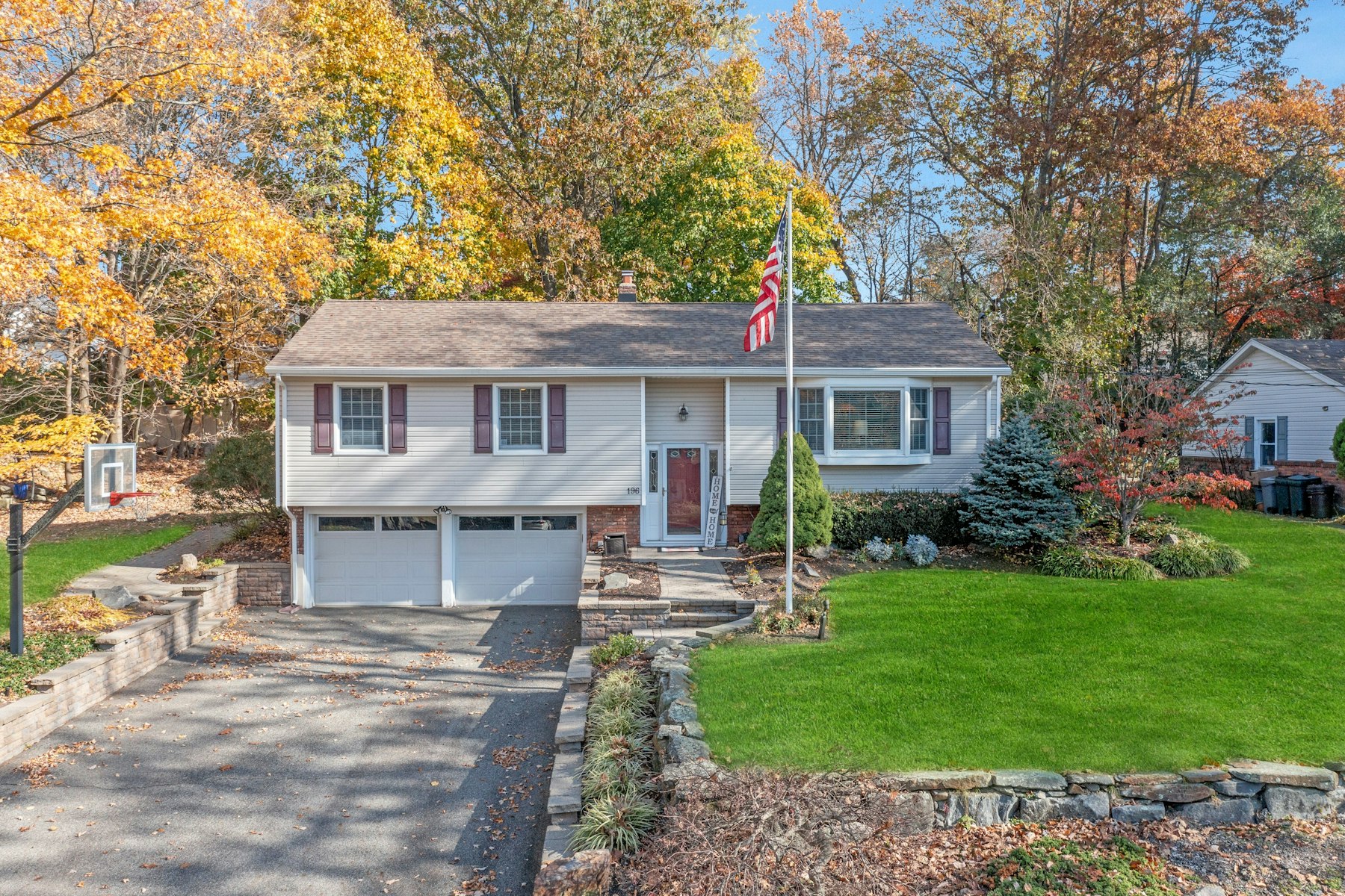 196 High Crest Drive 