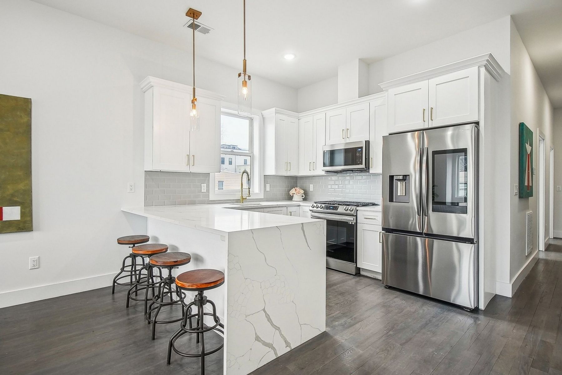 98 Van Horne St Unit# 1