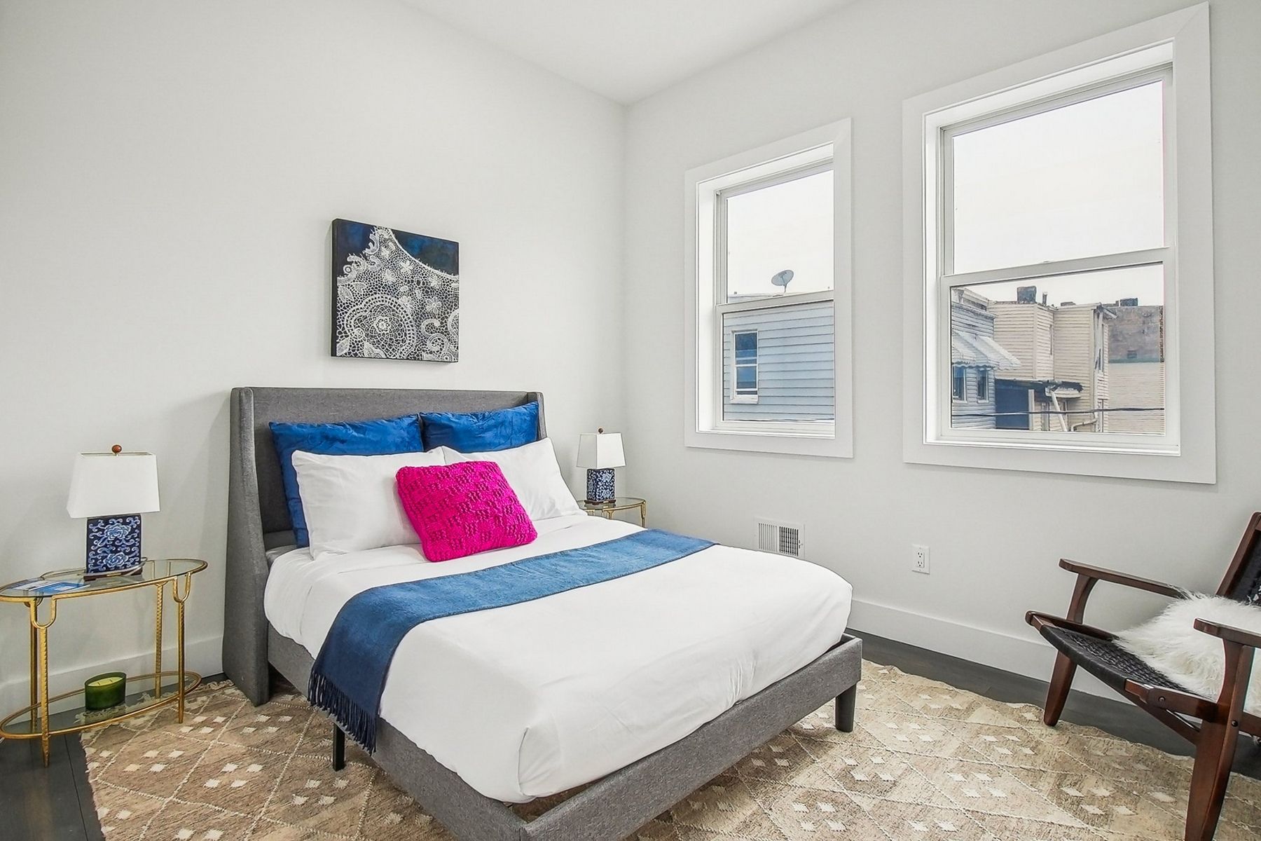 98 Van Horne St Unit# 1