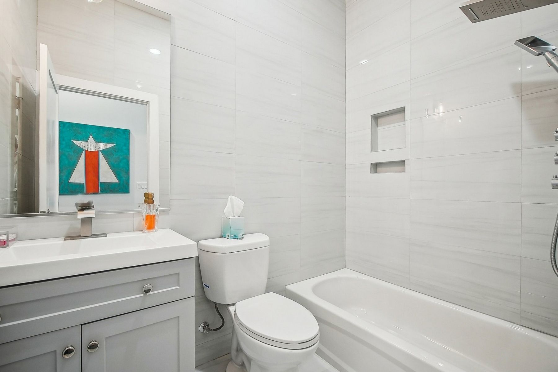 98 Van Horne St Unit# 1