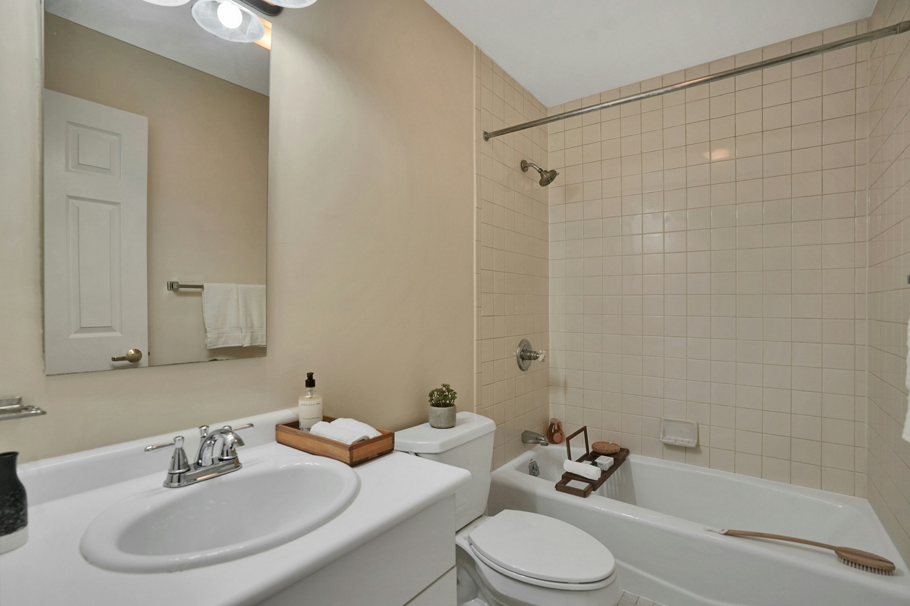 207 Shearwater Ct West Unit# 45