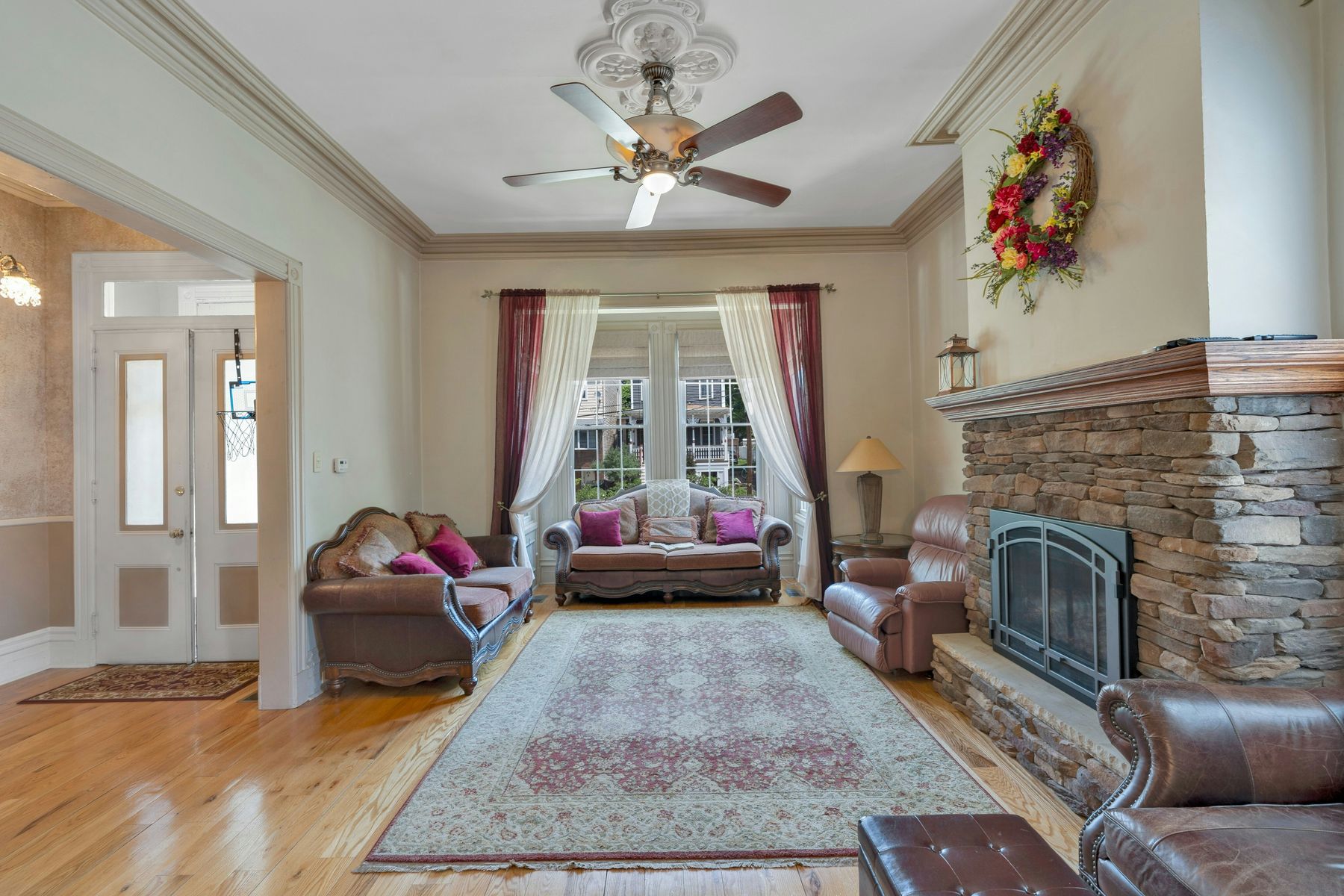 91 Sherman Pl 