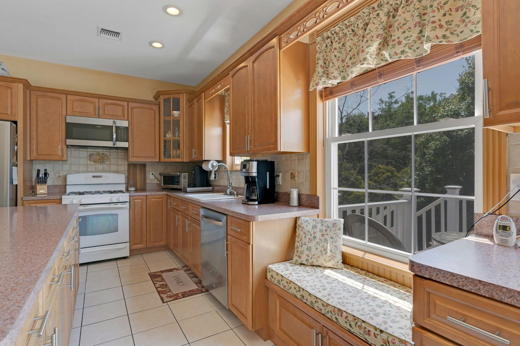 91 Sherman Pl 