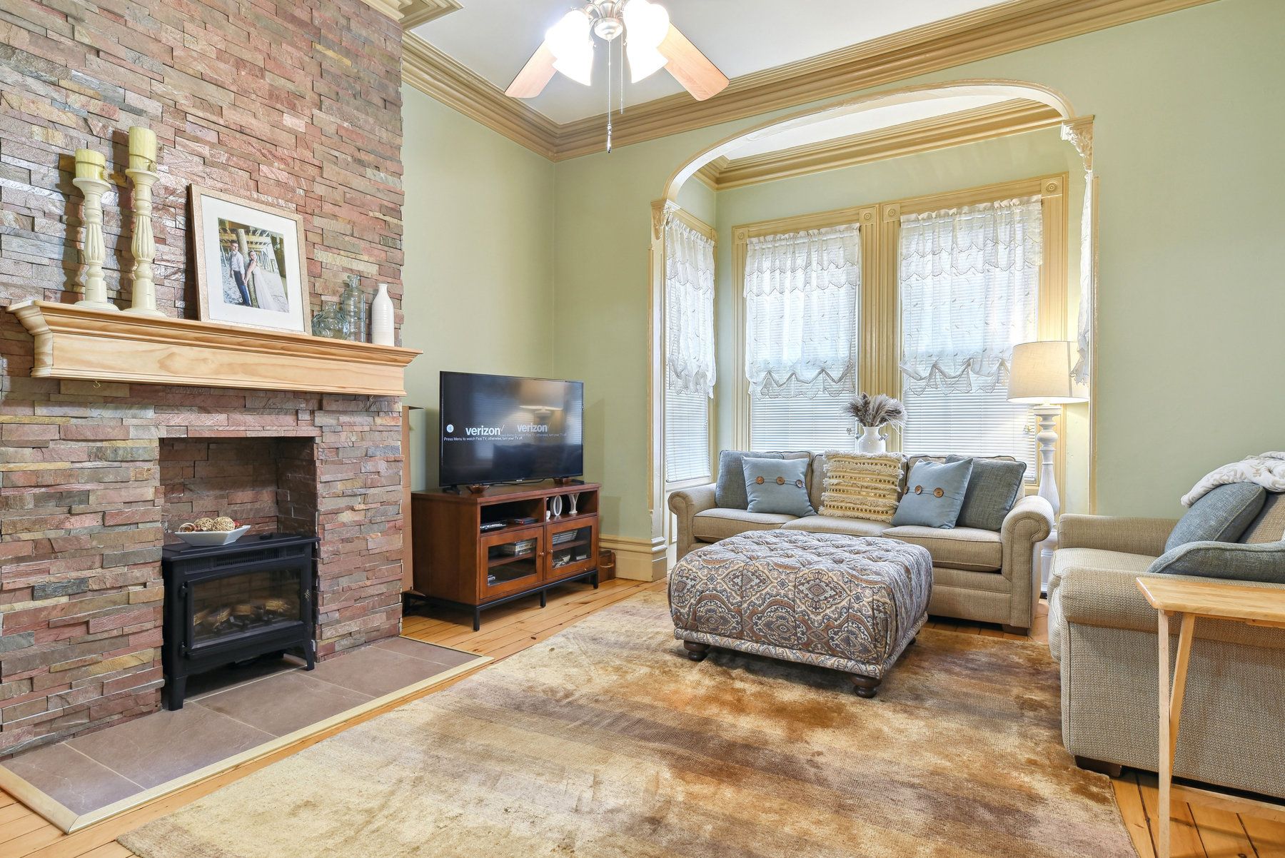 93 Sherman Pl 