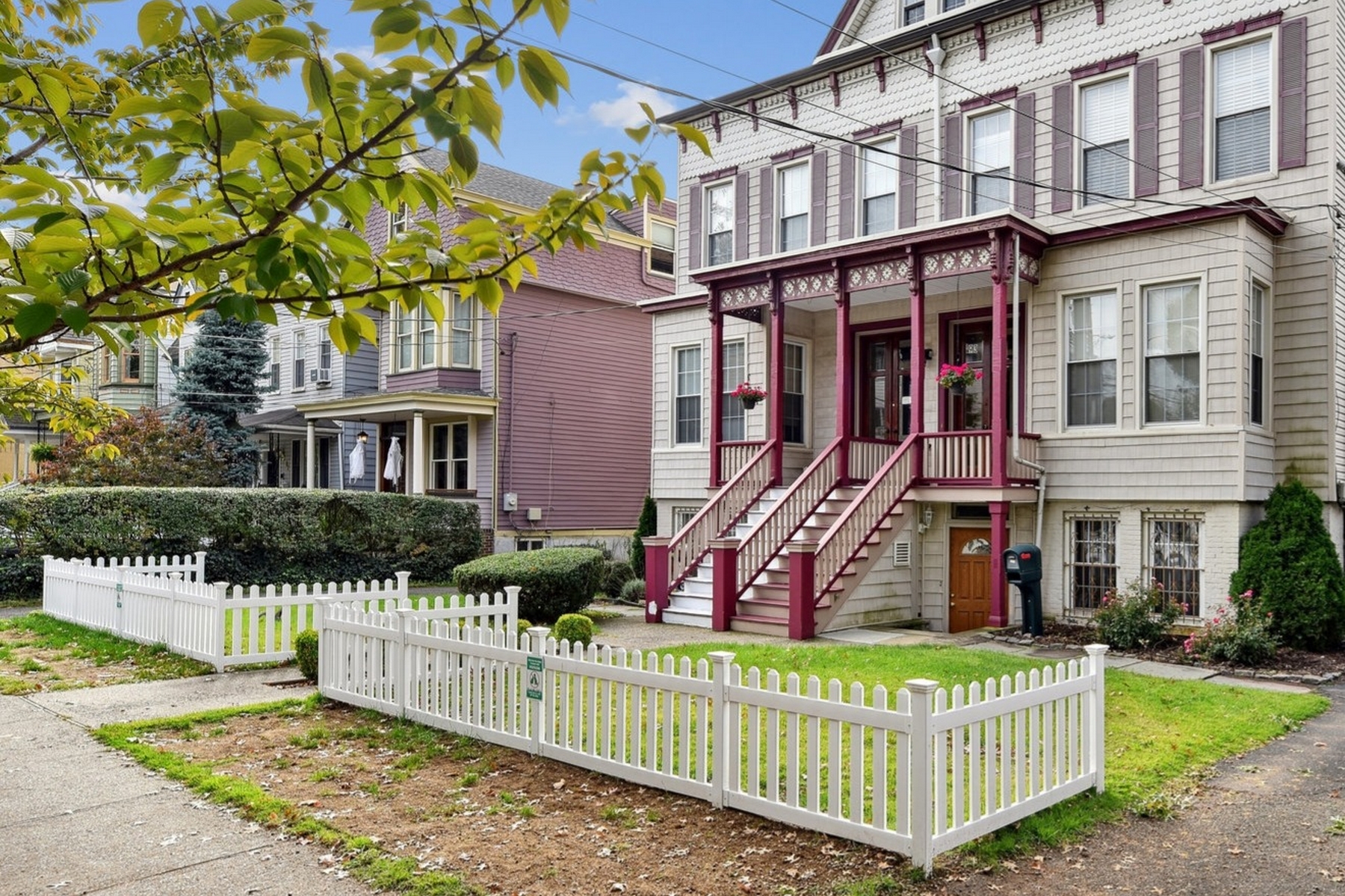 93 Sherman Pl 