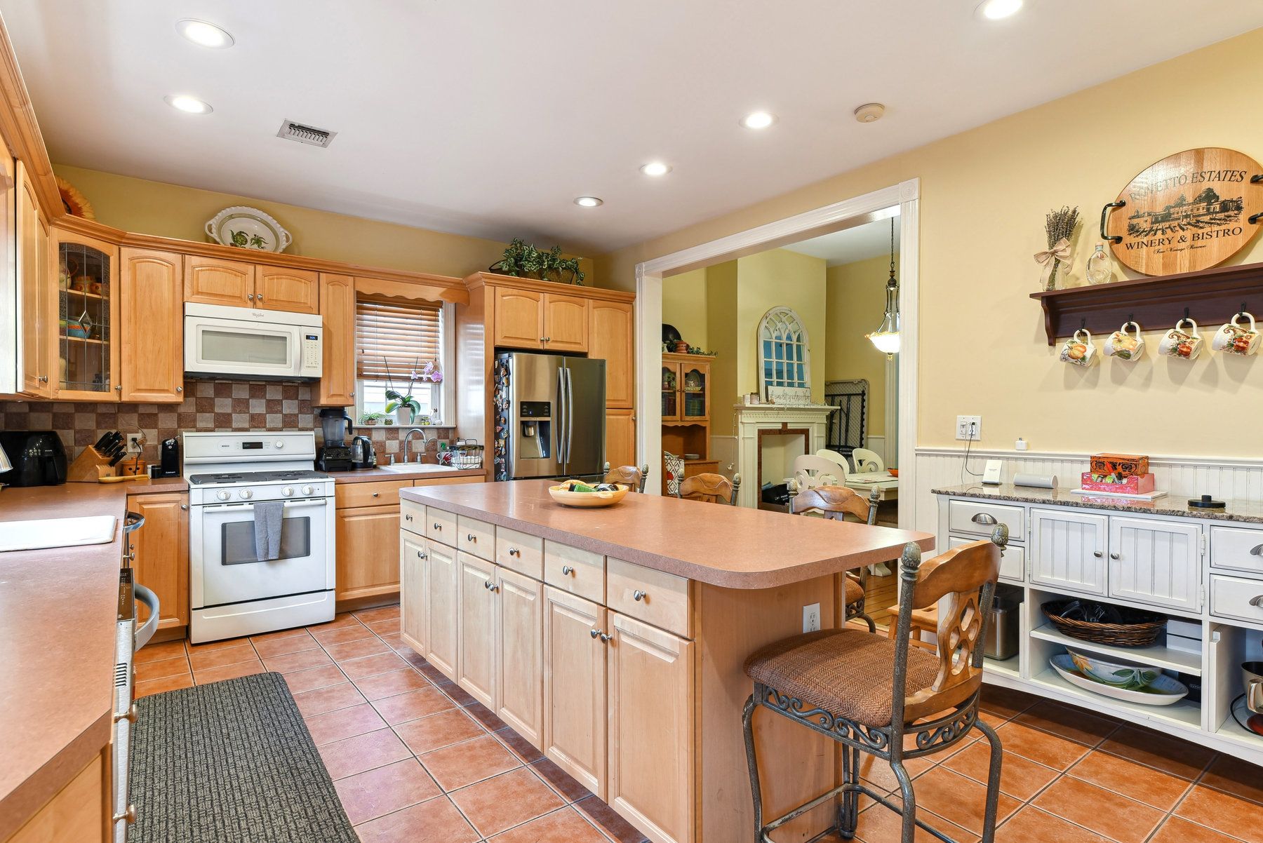 93 Sherman Pl 