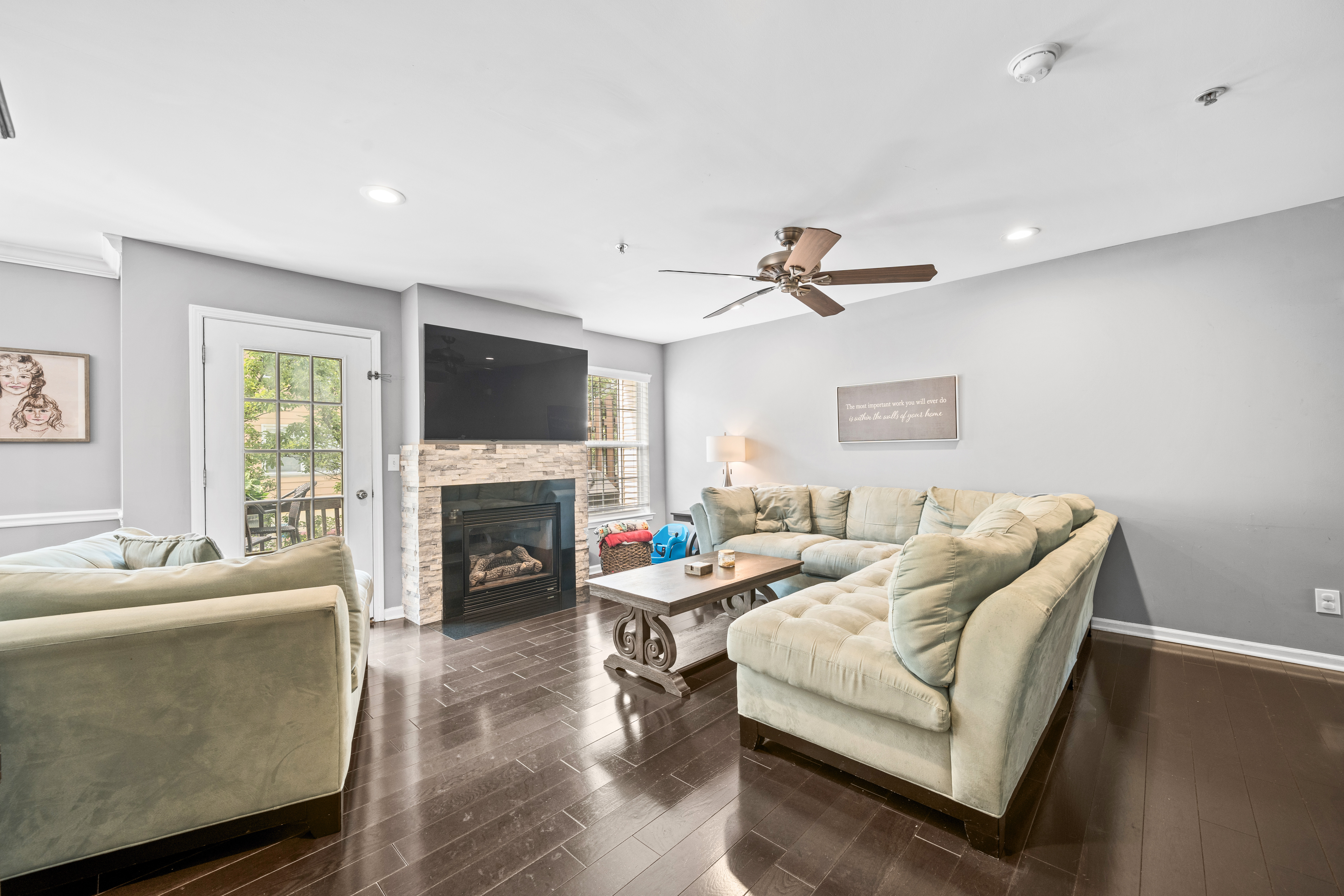 32 Marina Dr 