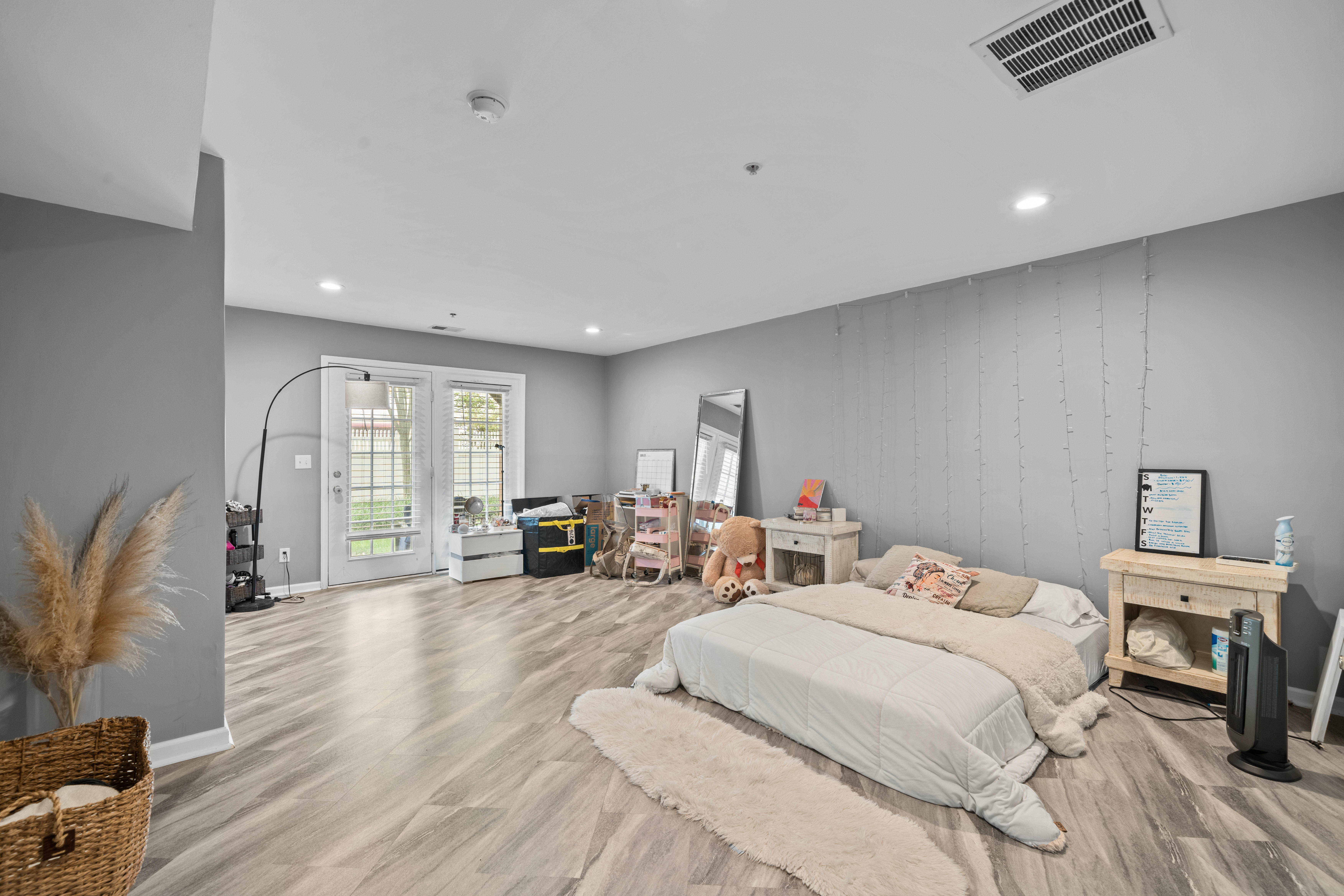32 Marina Dr 