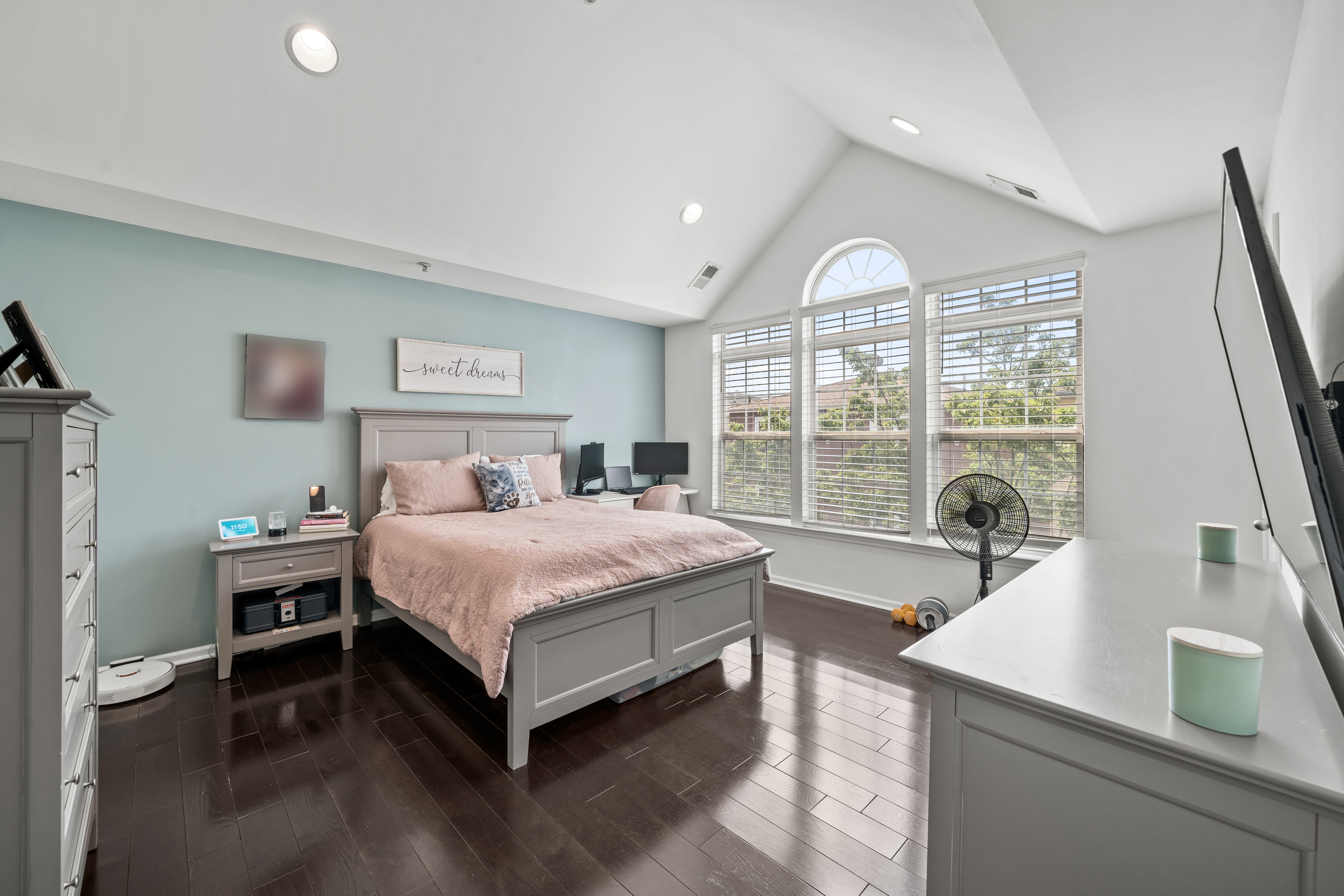 32 Marina Dr 