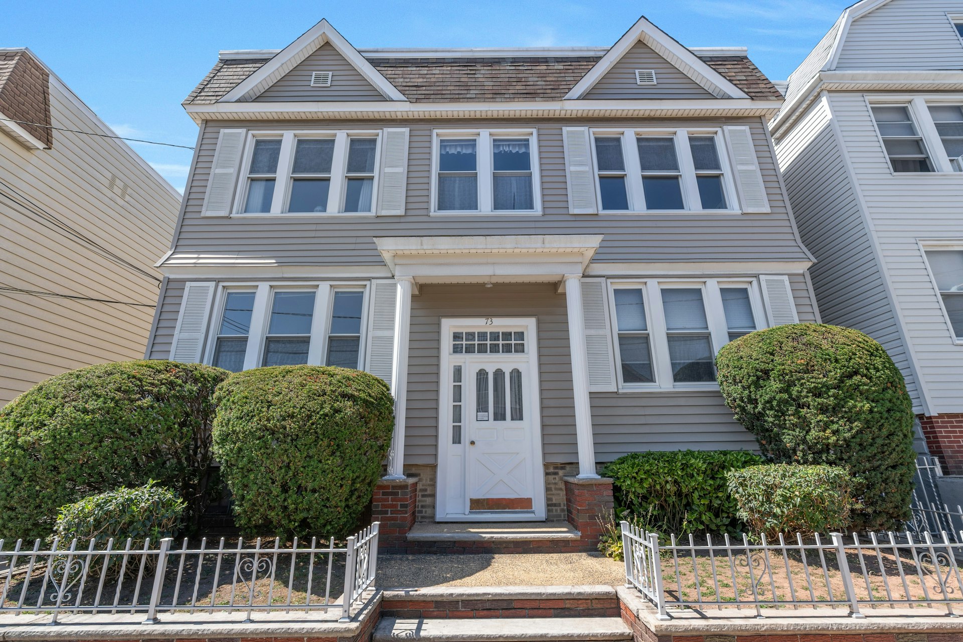 73 Newman Ave 