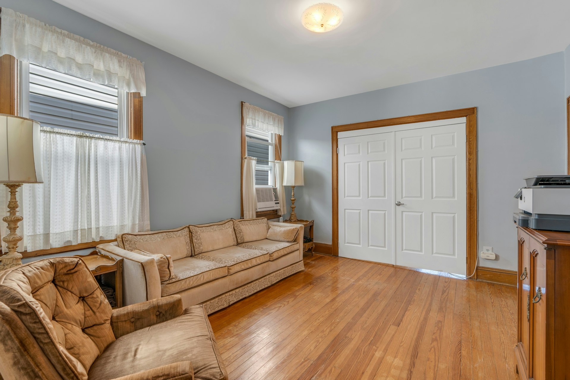 73 Newman Ave 