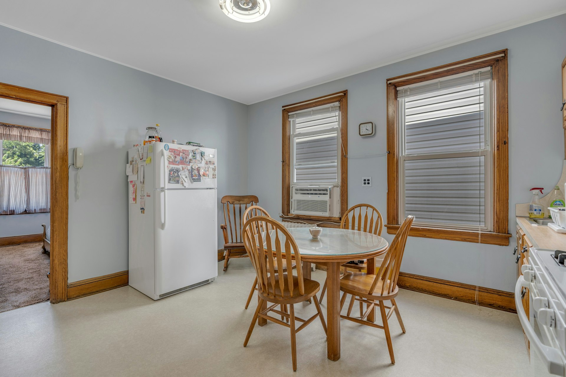 73 Newman Ave 