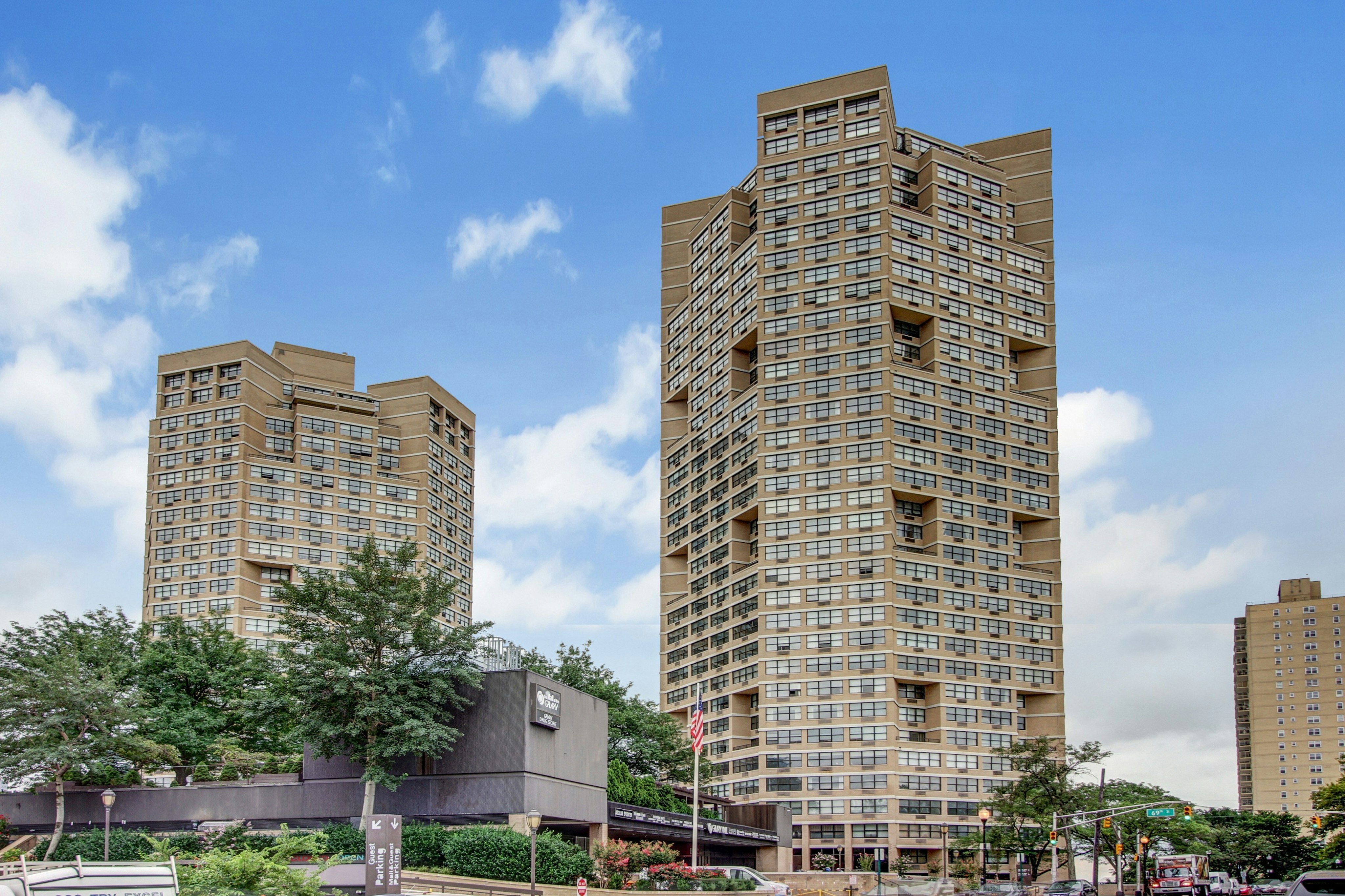 7000 Boulevard East 36C