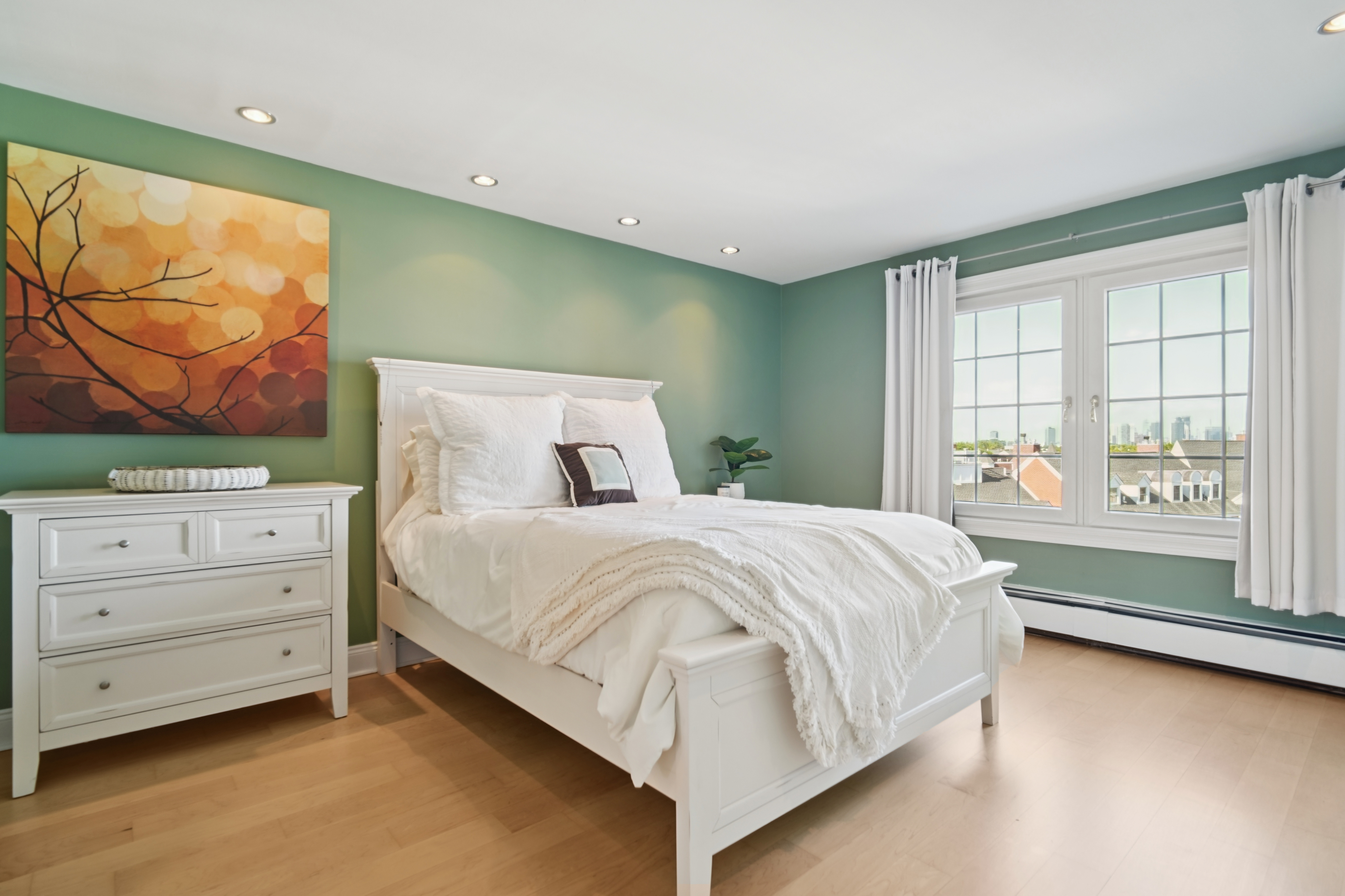 204 -52 Shearwater Court West 