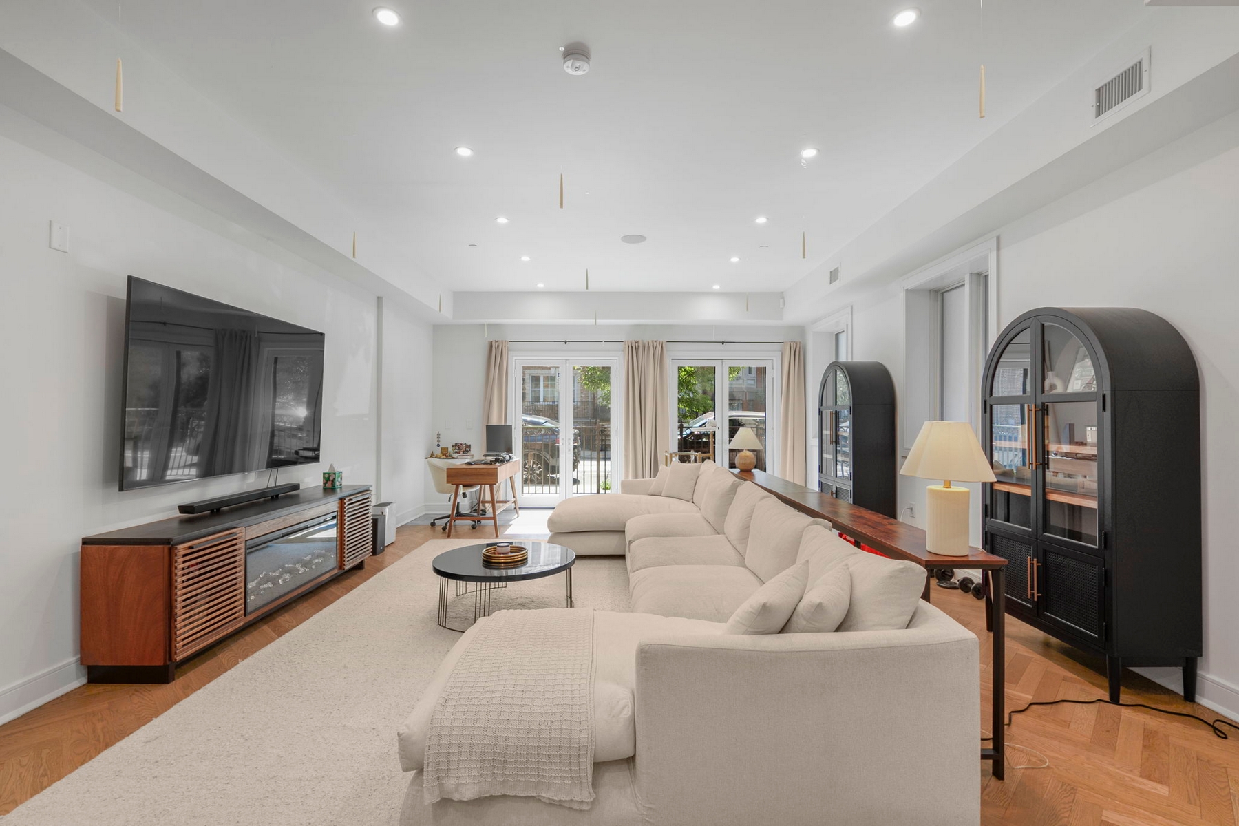 151 Webster Ave Unit# 101