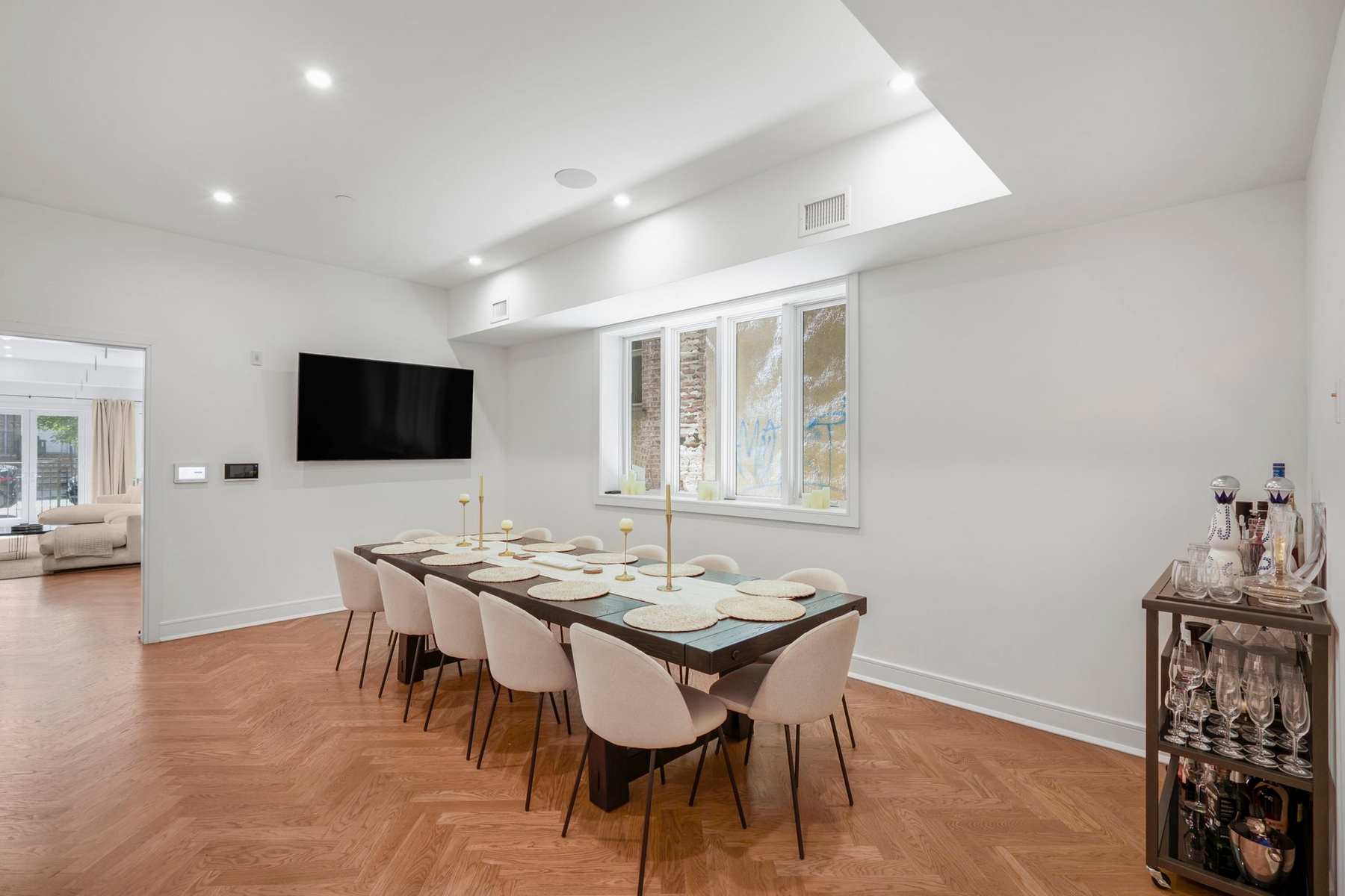 151 Webster Ave Unit# 101