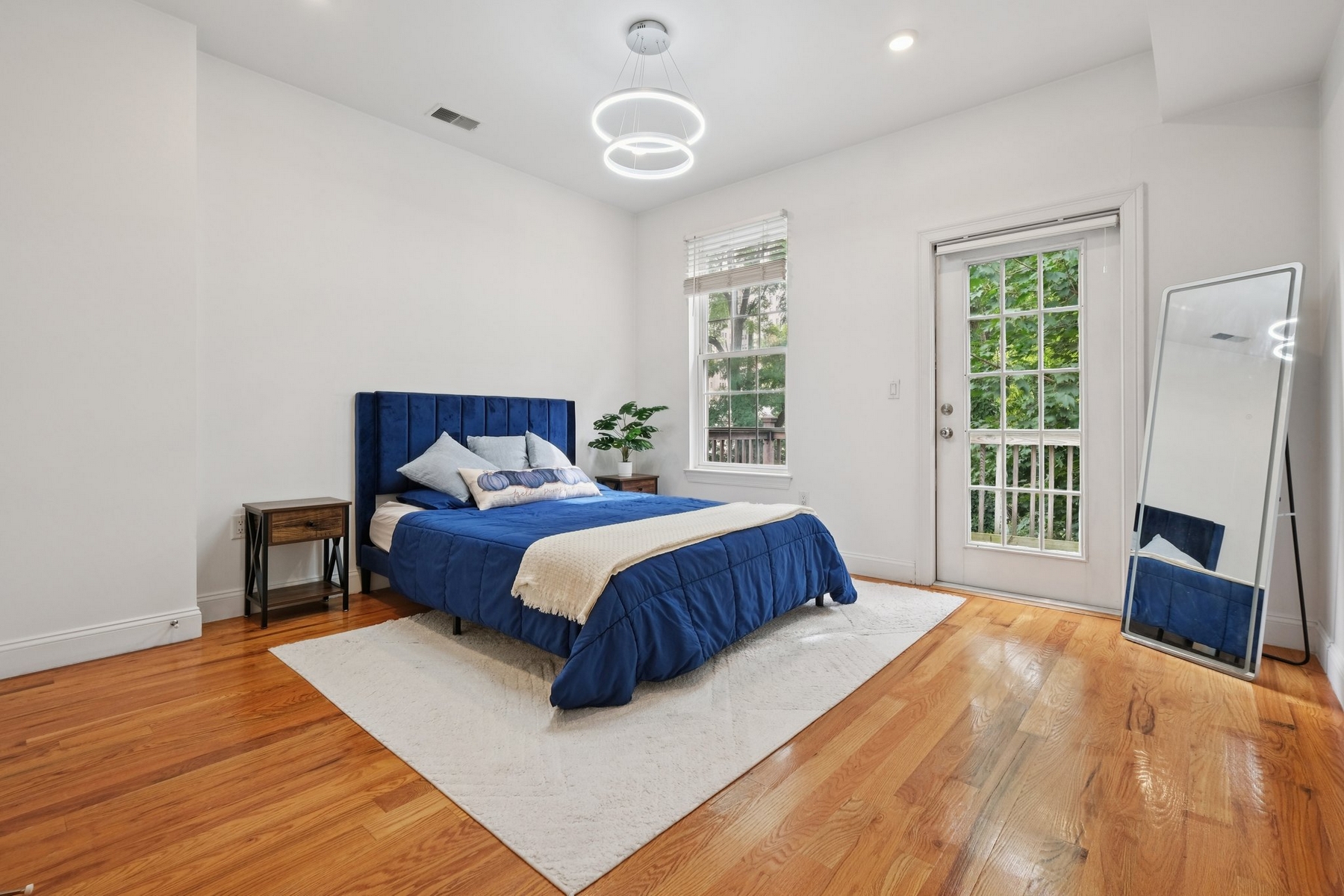 493 Mercer Street unit 2