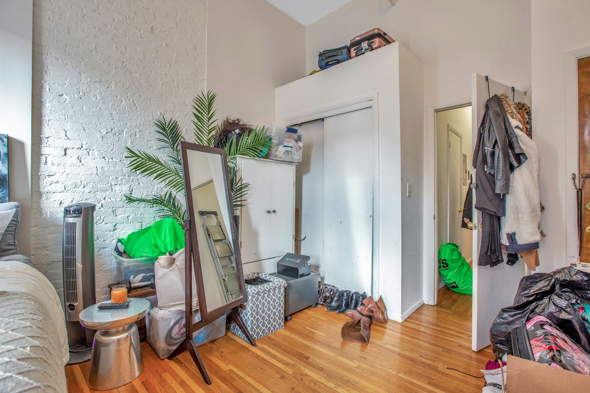 554 Observer Highway Unit# 4L