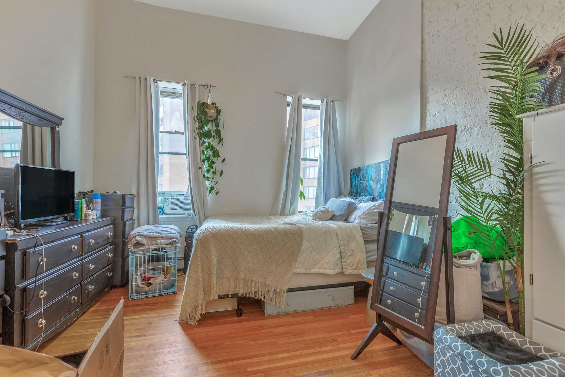 554 Observer Highway Unit# 4L