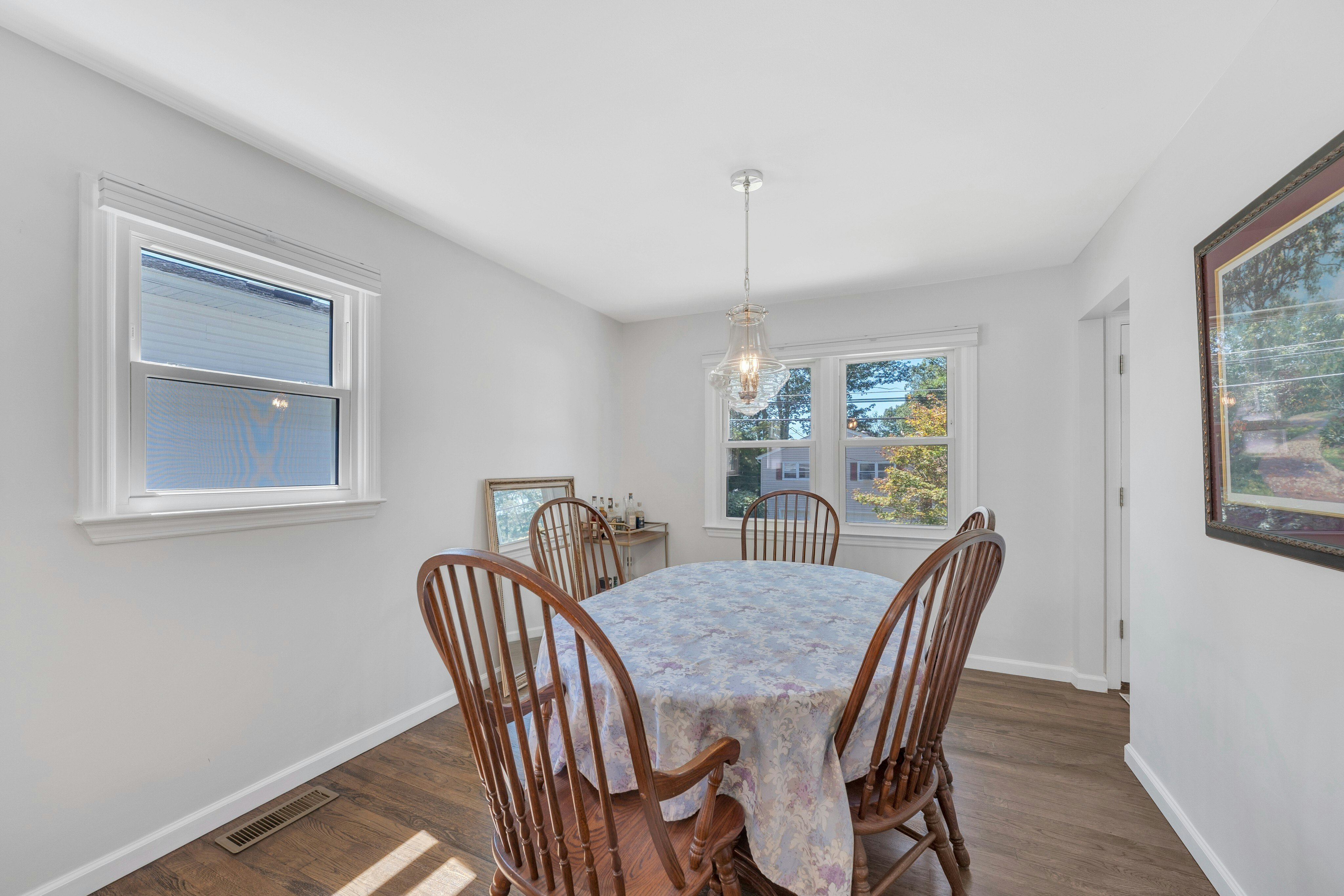 93 Frances Ave 