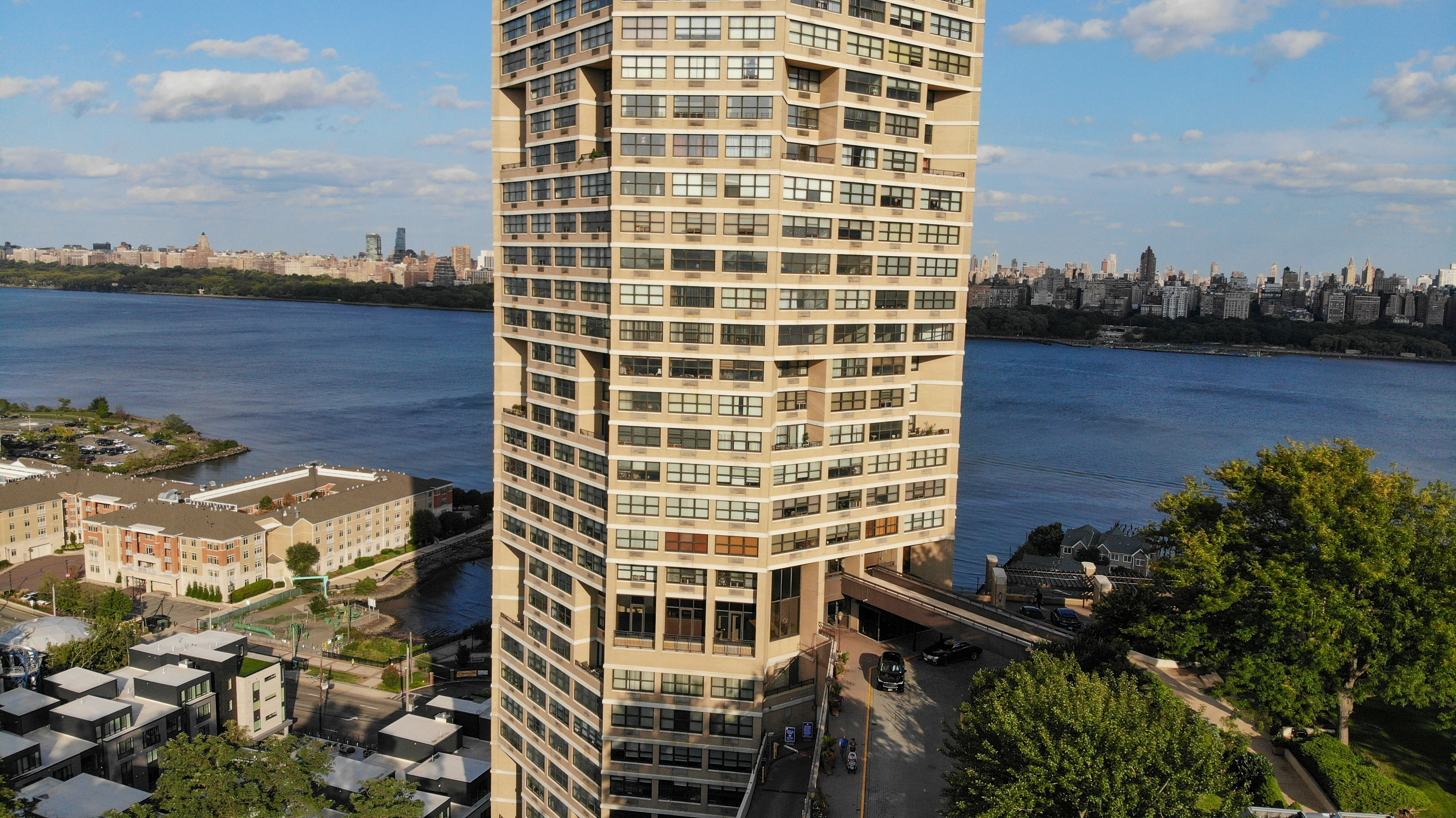 7004 Blvd East Unit# 6A