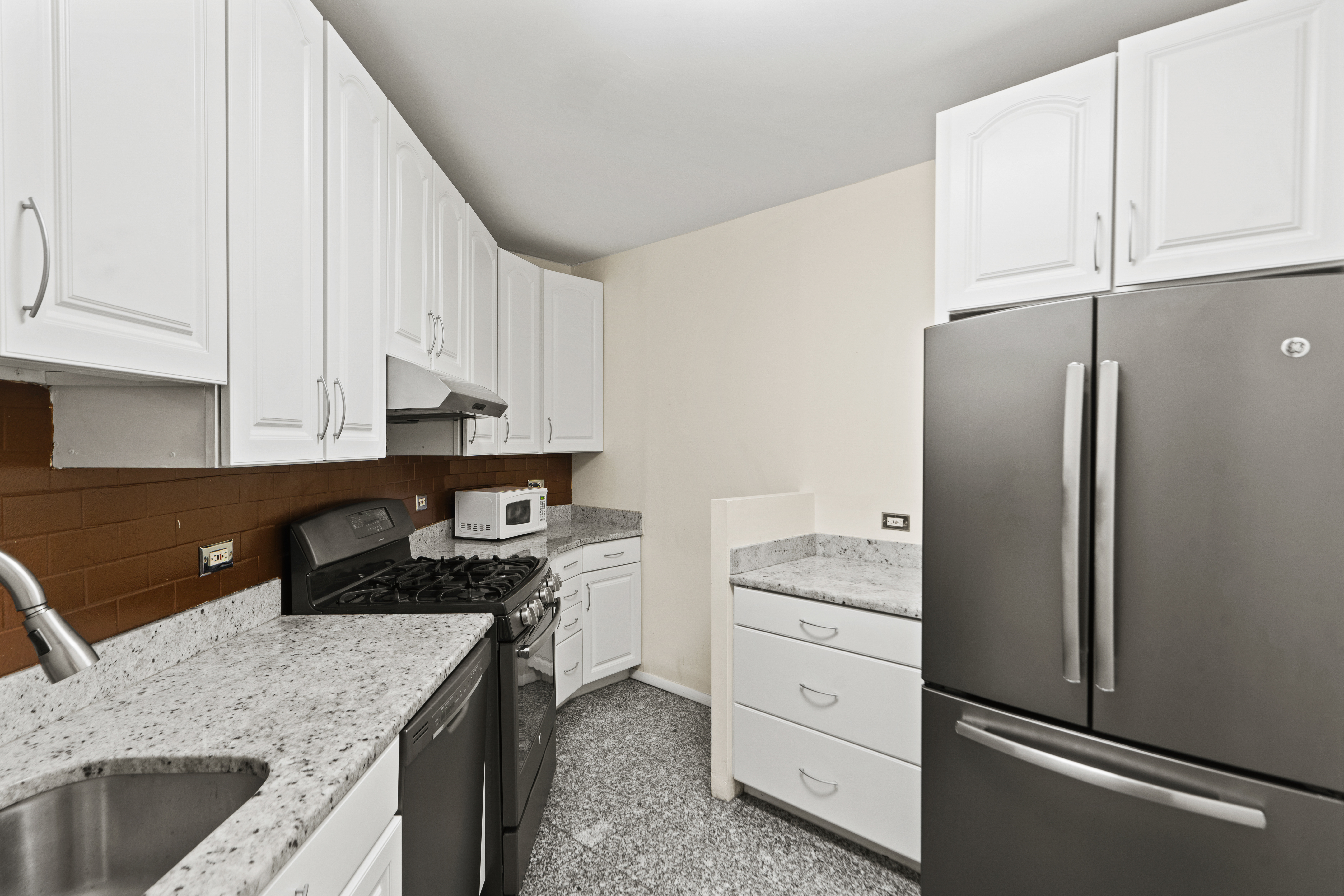 7004 Blvd East Unit# 6A