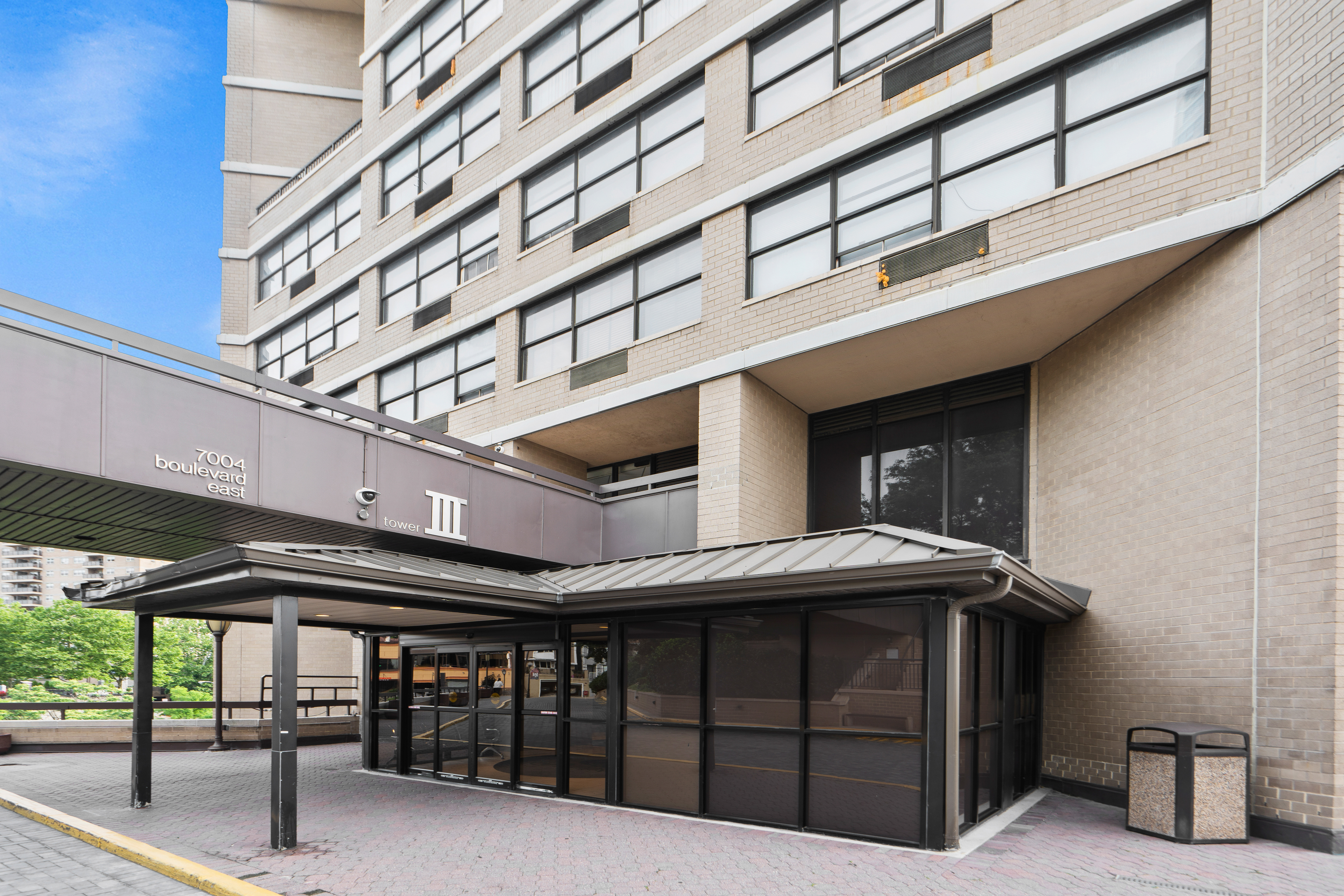 7004 Blvd East Unit# 6A