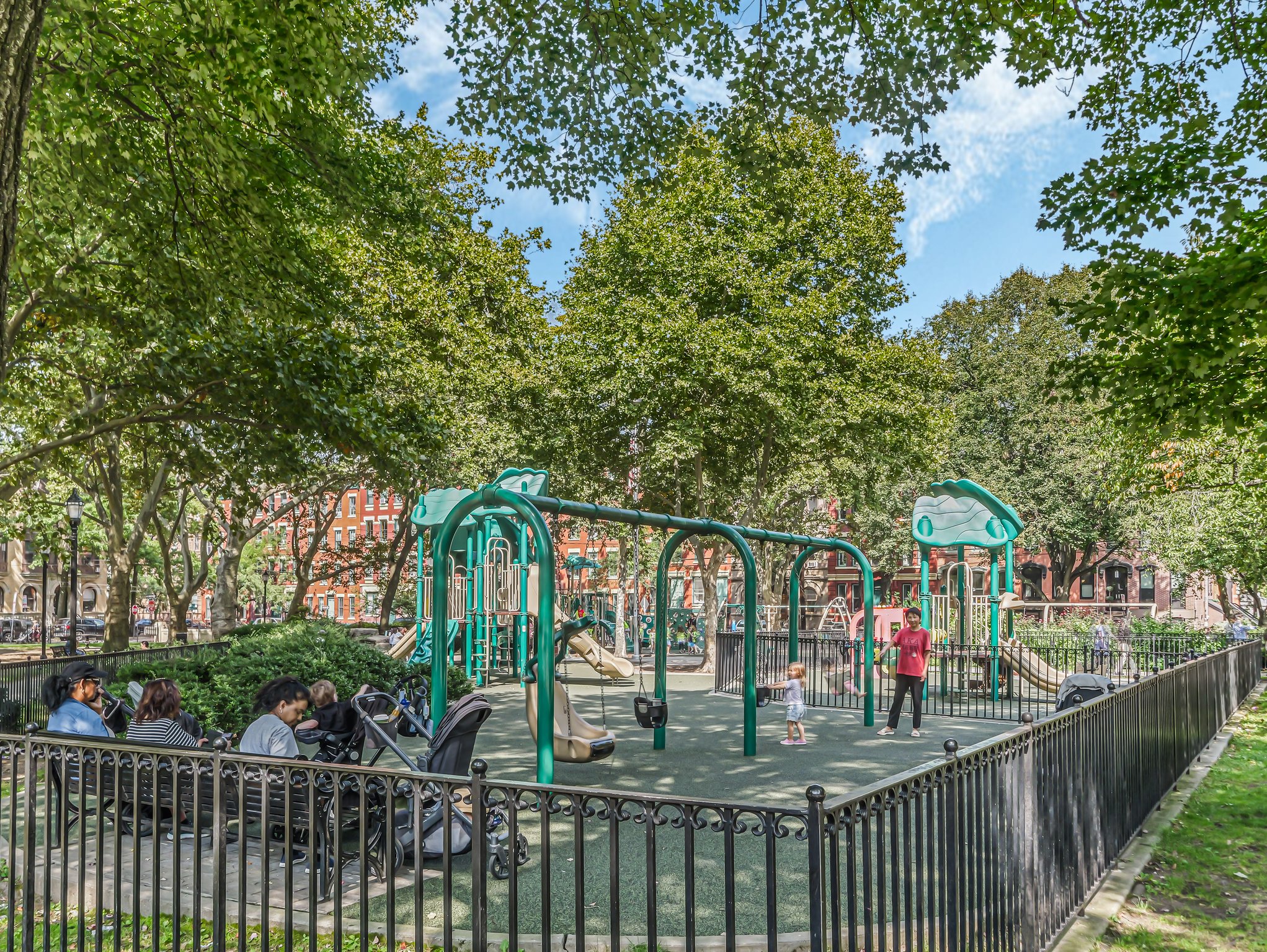 232 Pavonia Ave Unit# 517