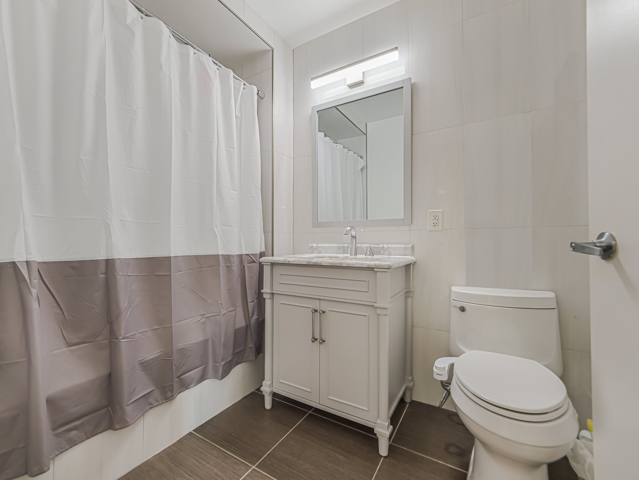 232 Pavonia Ave Unit# 517