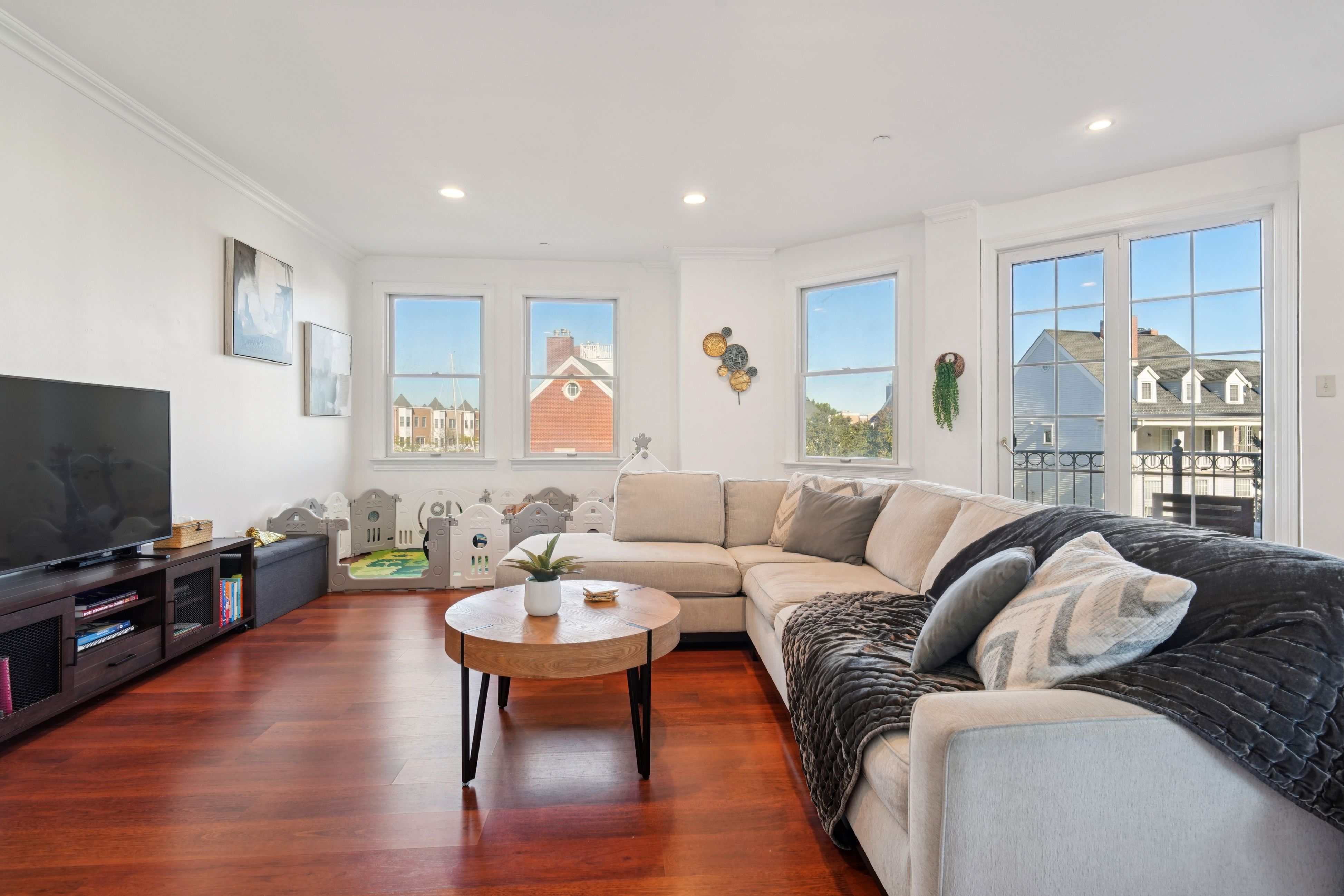 205 Shearwater Court West, unit 22 