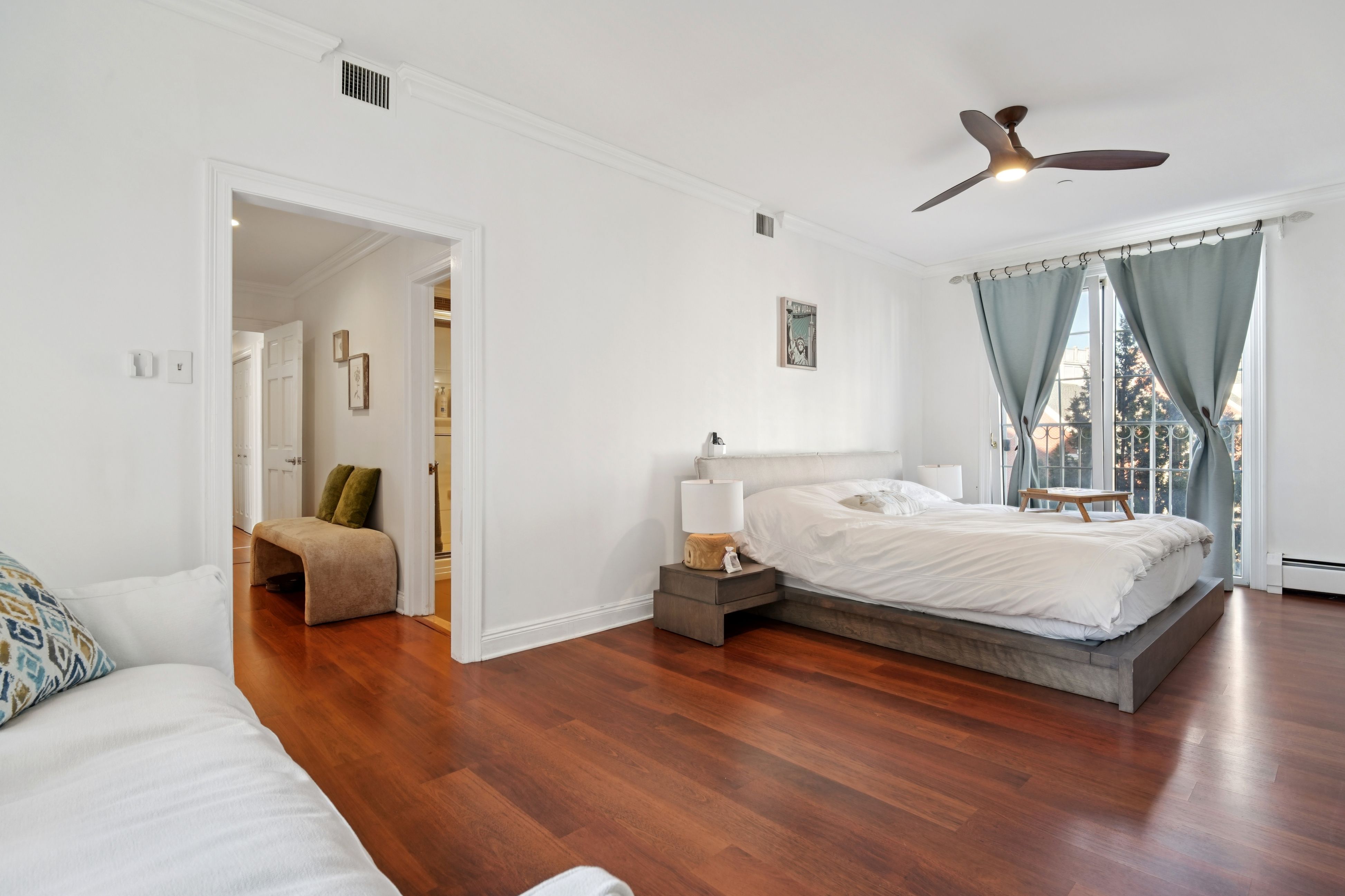 205 Shearwater Court West, unit 22 