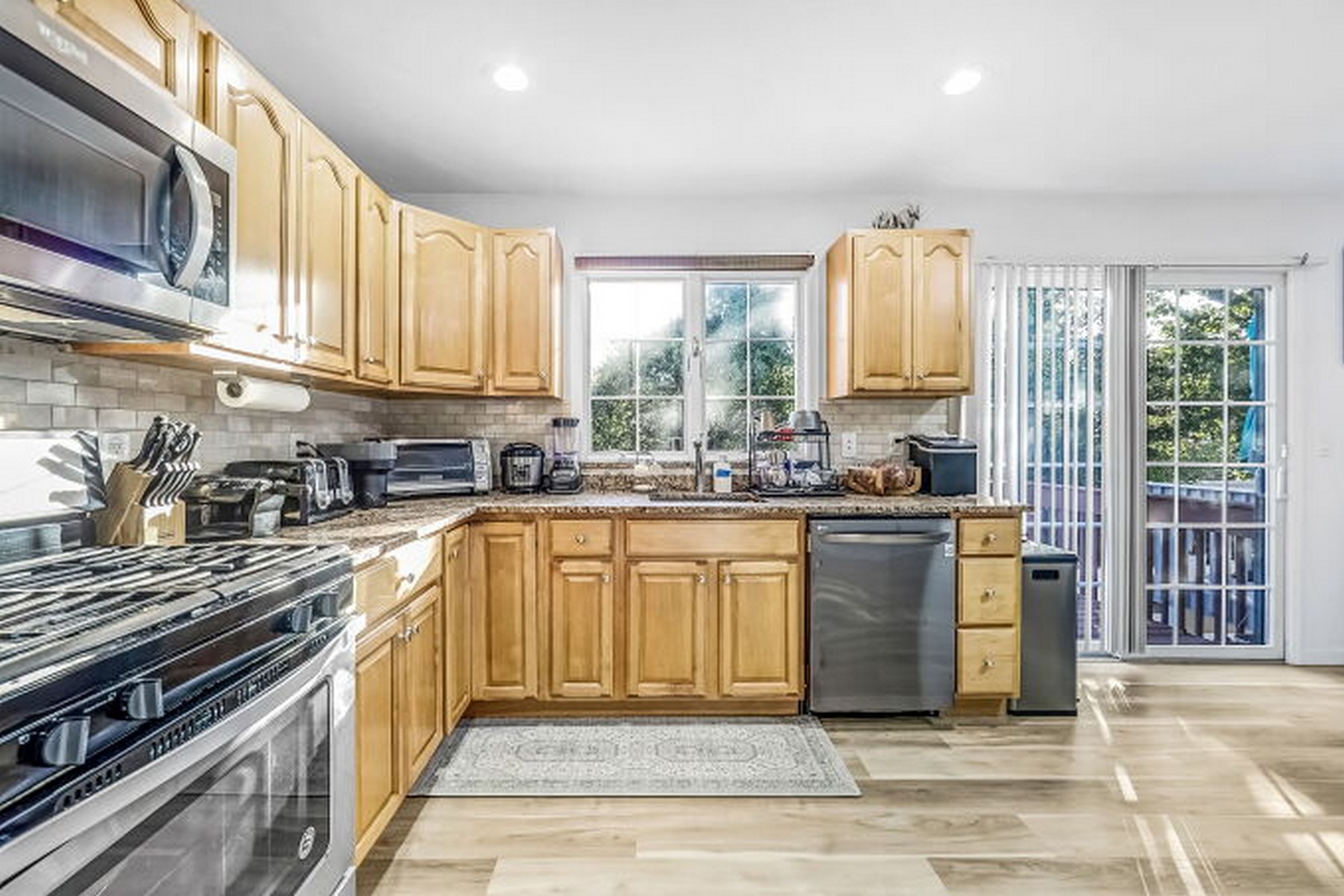 386A Park Ave Unit# #A