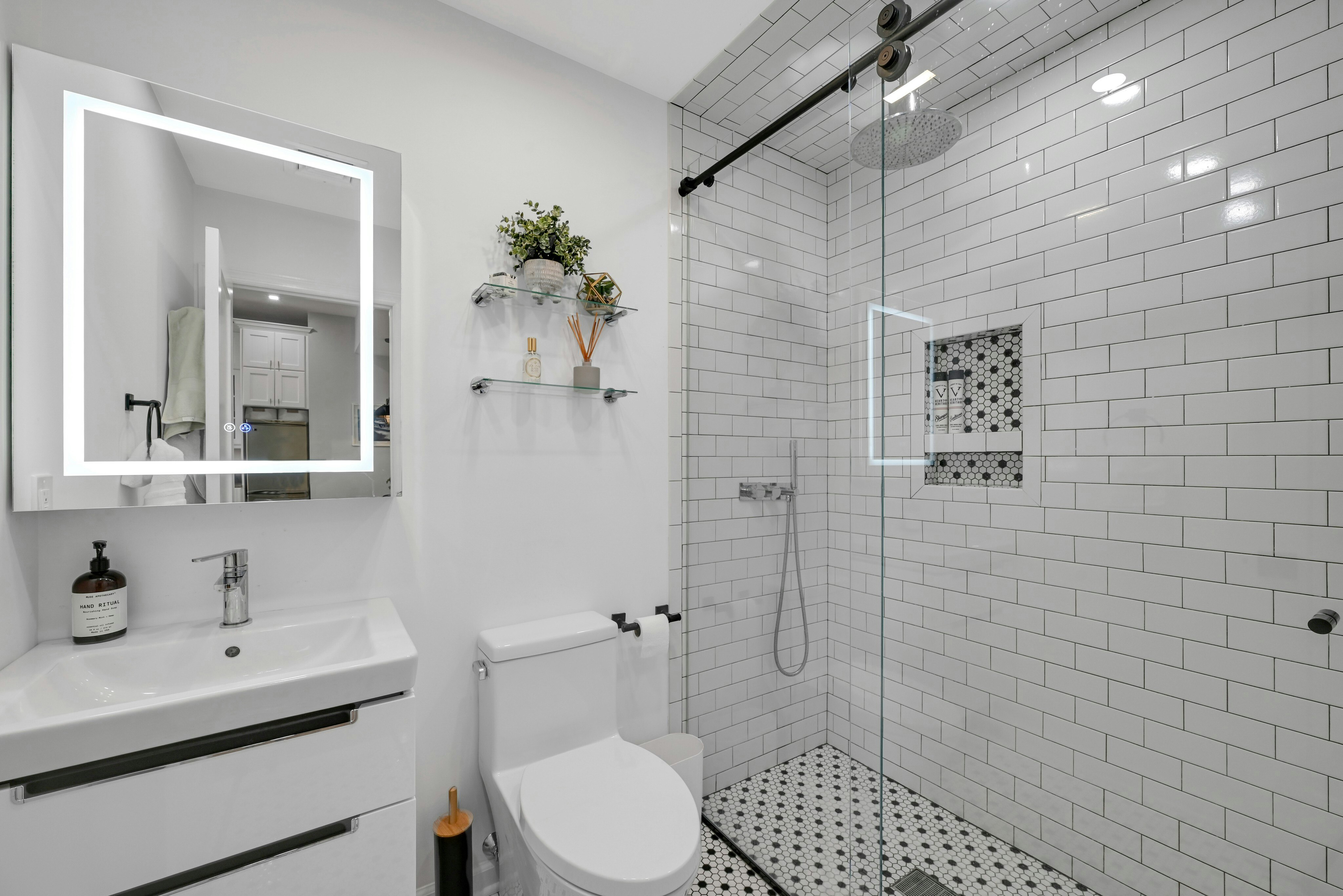1015 Grand Street Apt 5F