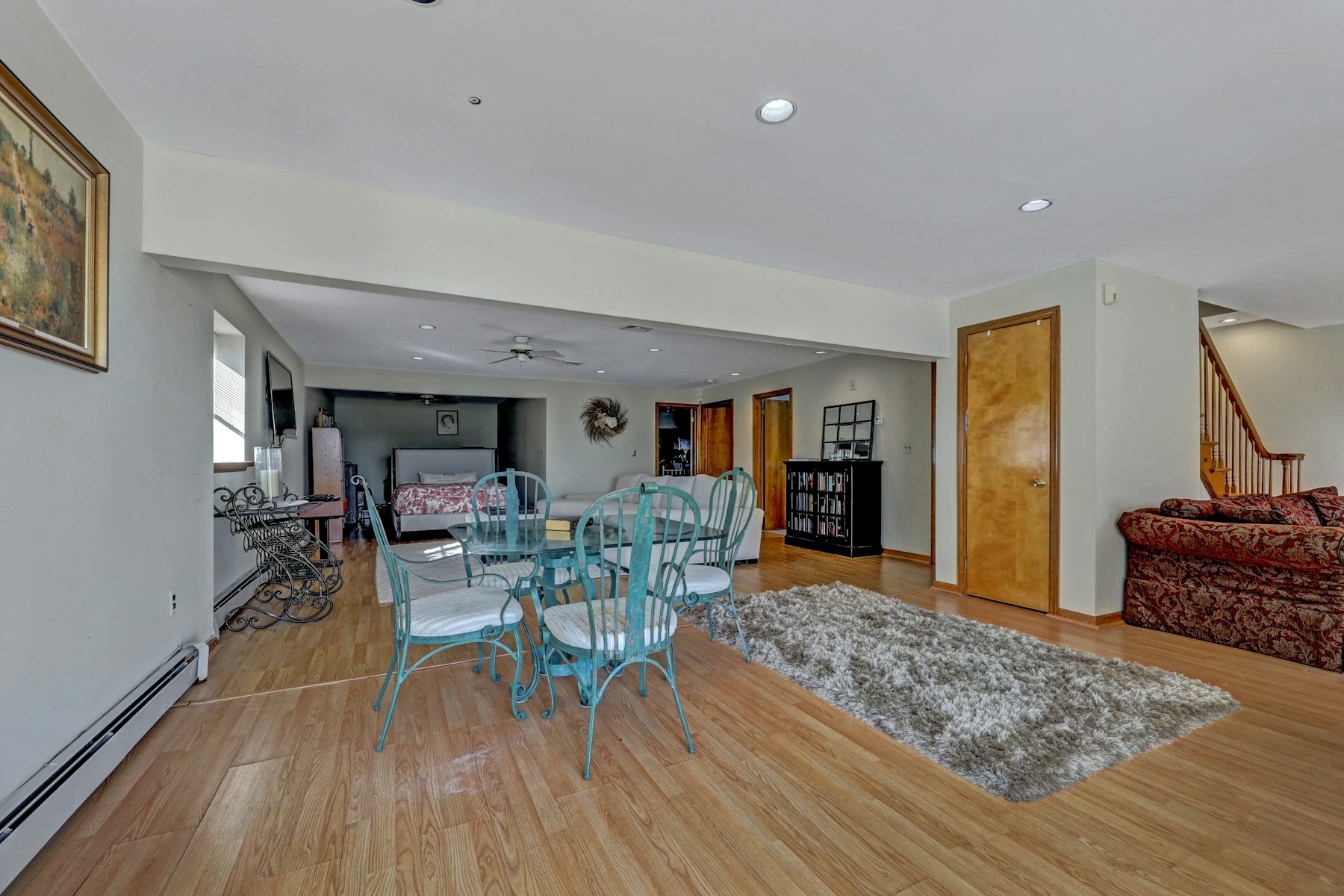 174 Farnham Avenue 