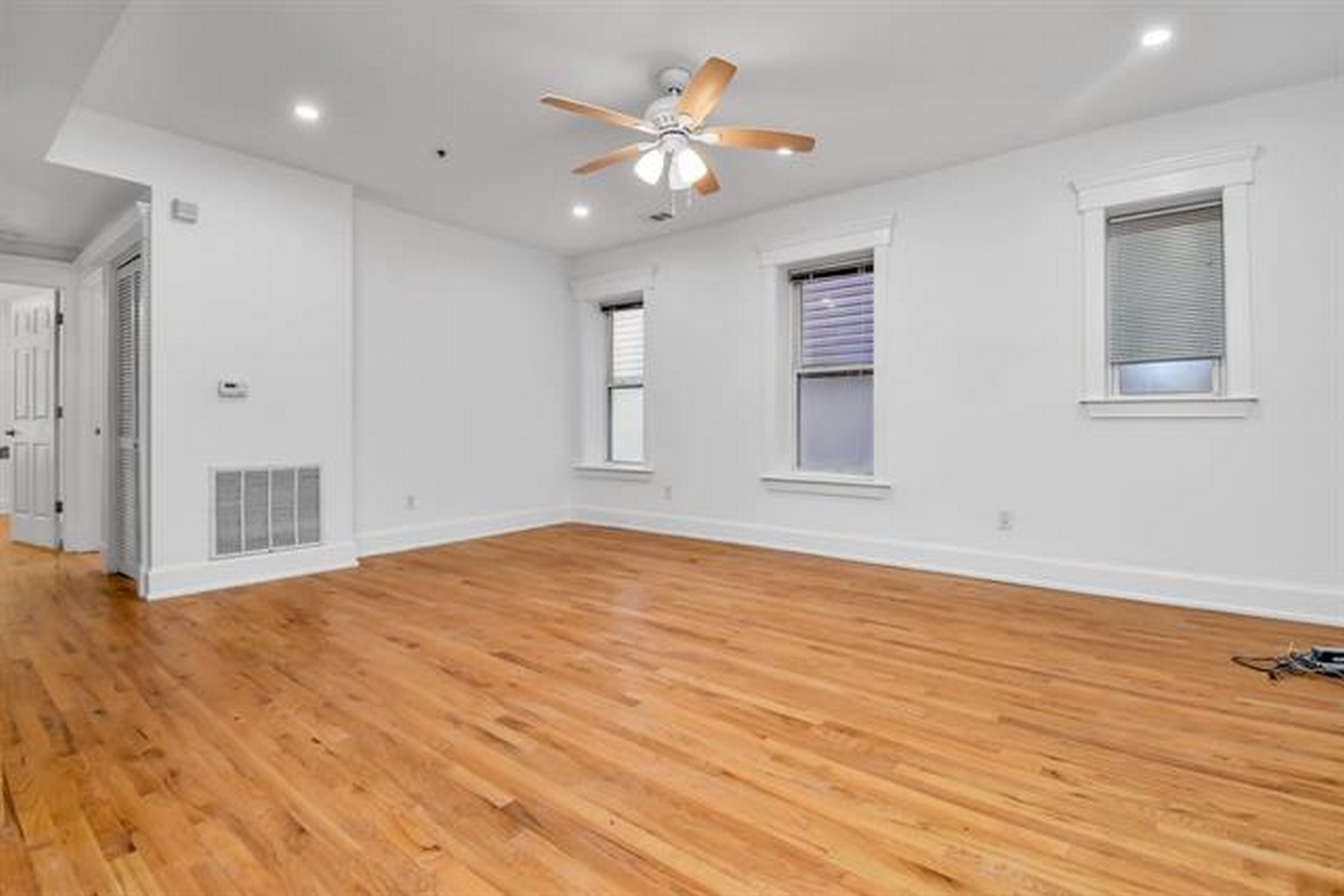 608 Bramhall Ave Unit# 1D/104