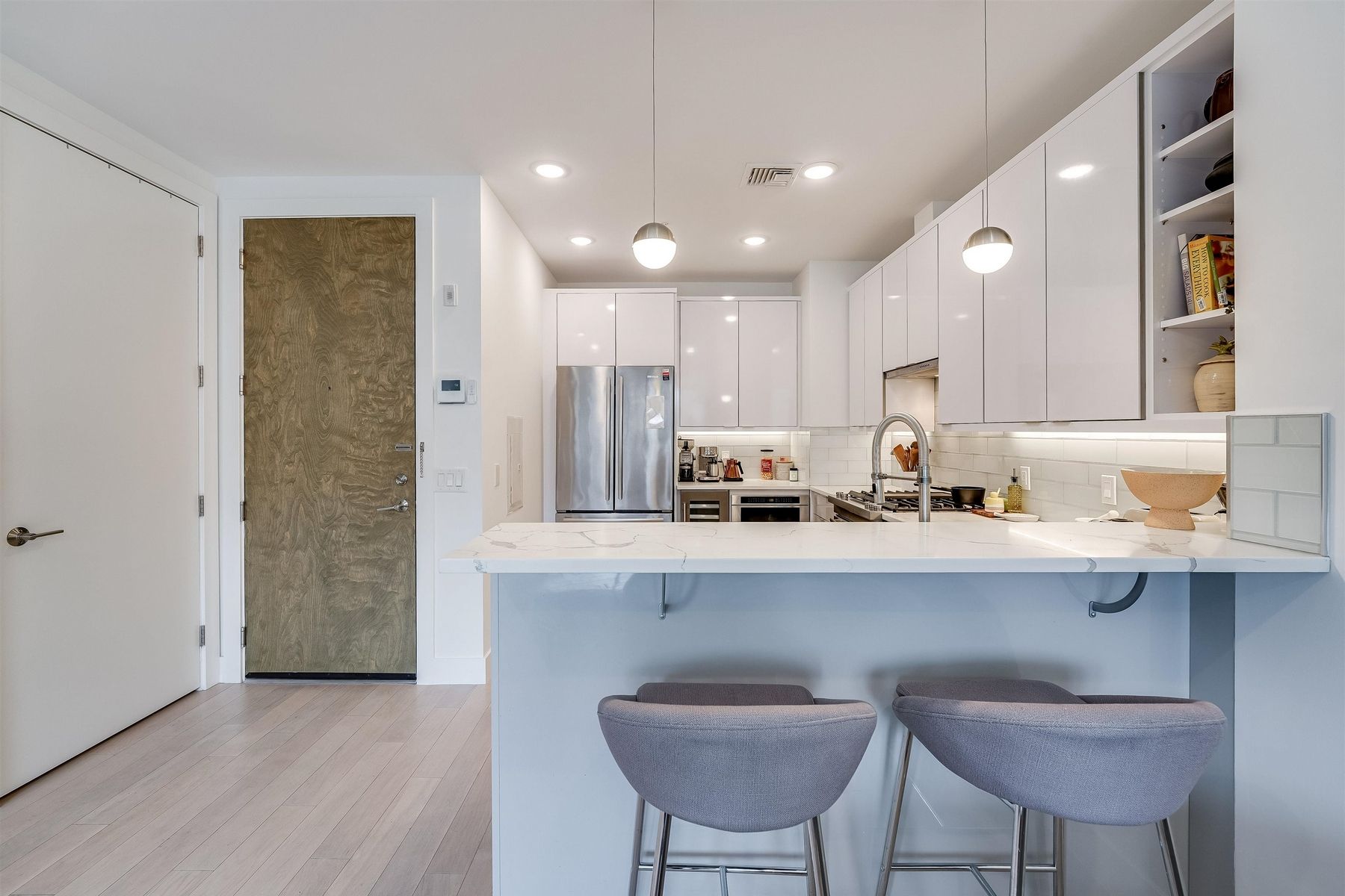 332 Newark Ave Unit# 2D