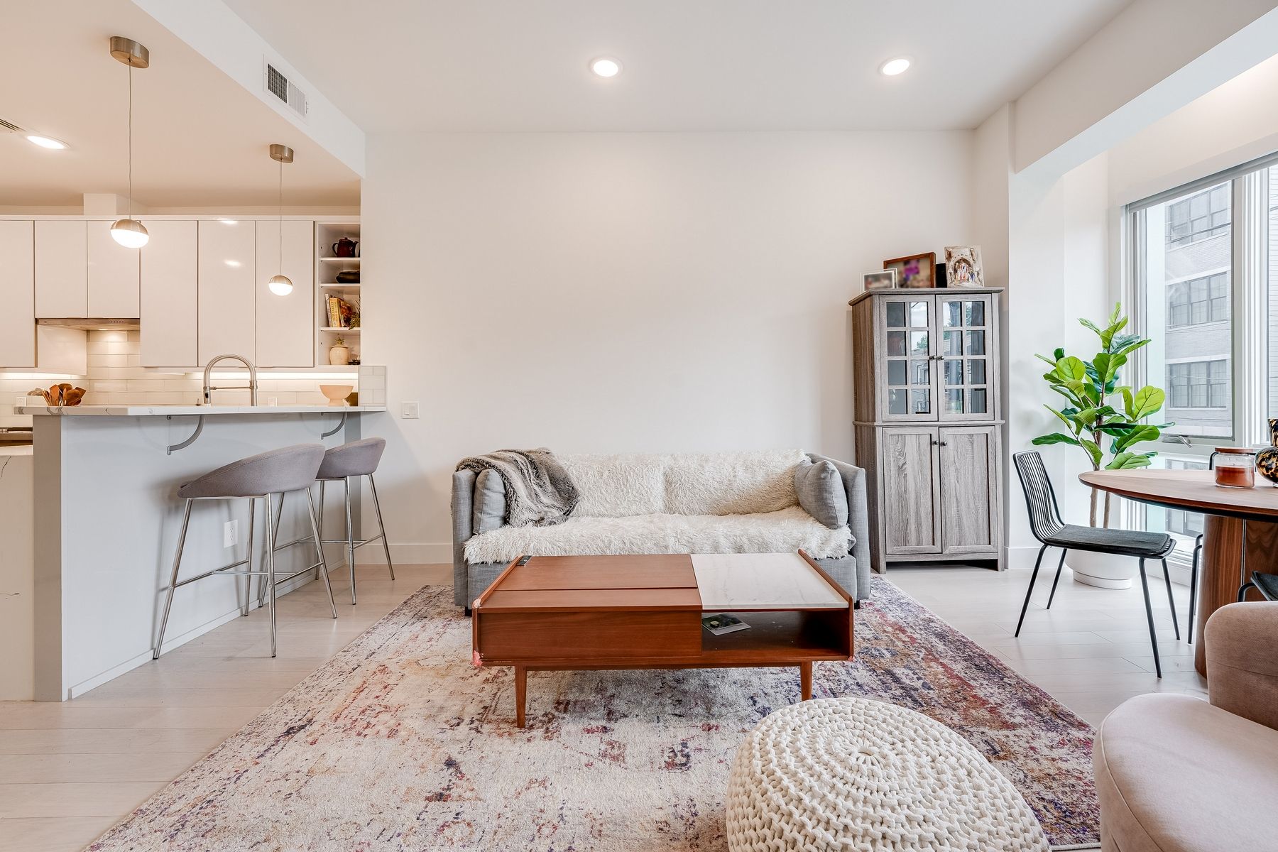 332 Newark Ave Unit# 2D