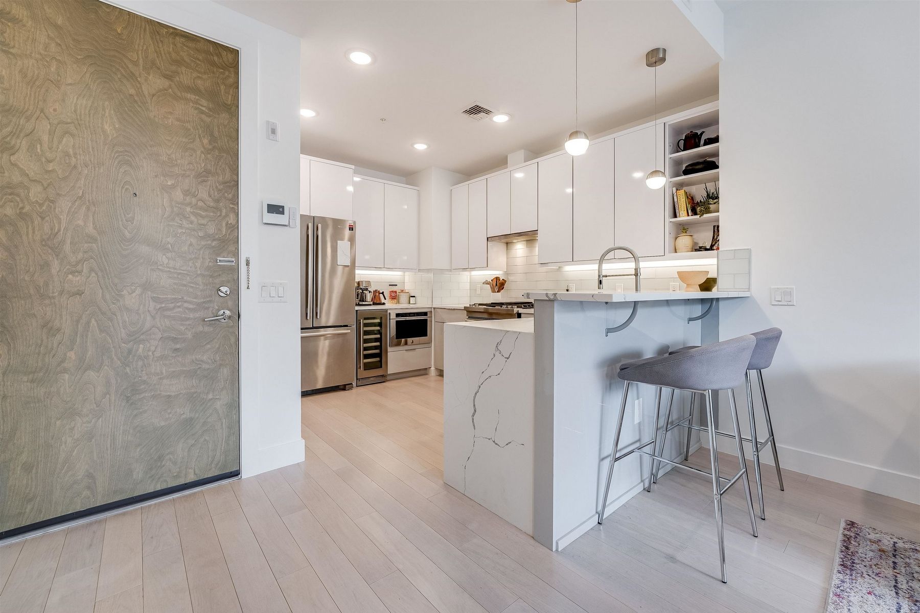 332 Newark Ave Unit# 2D