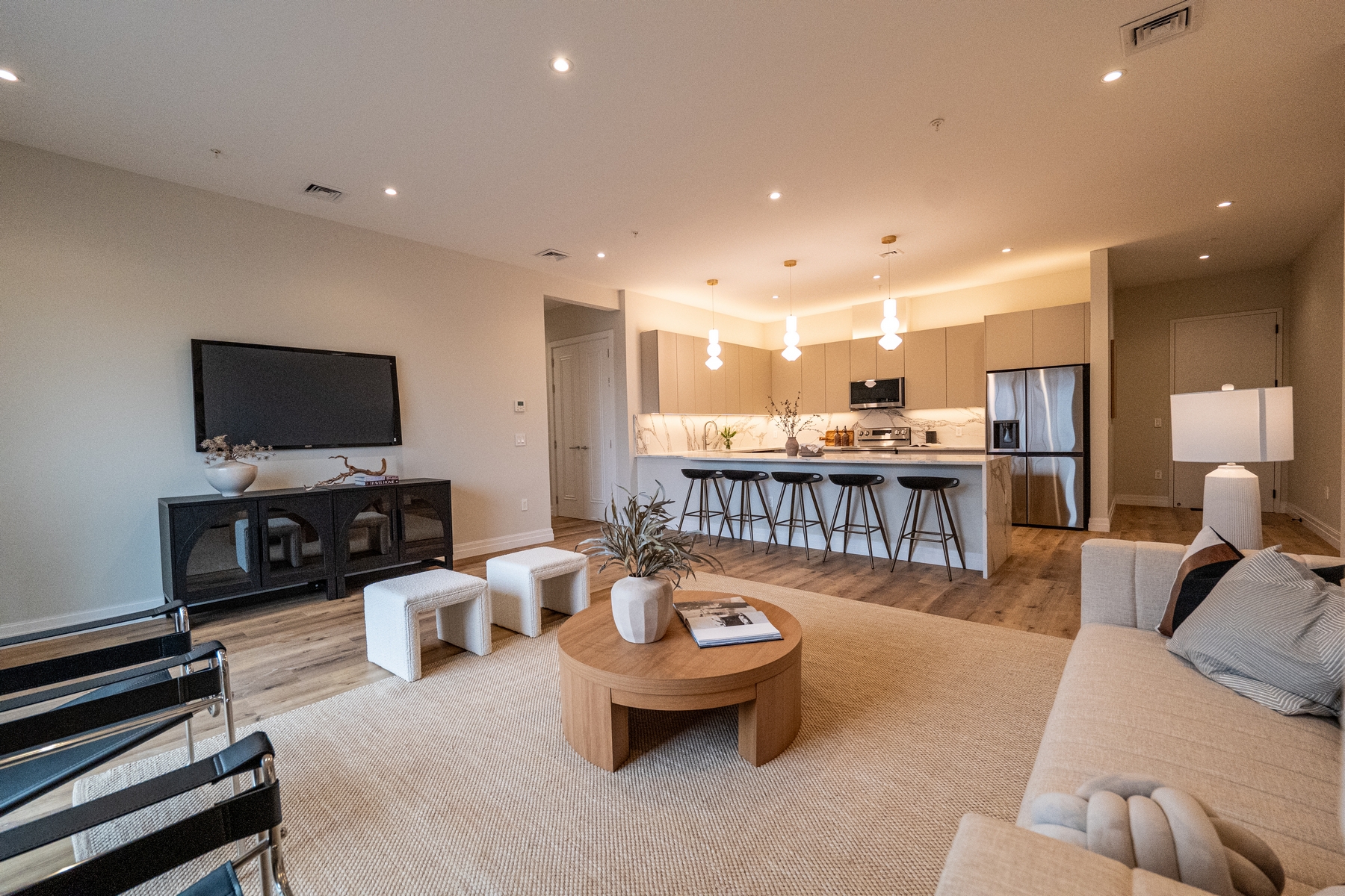 1722 Springfield Ave Unit# 403