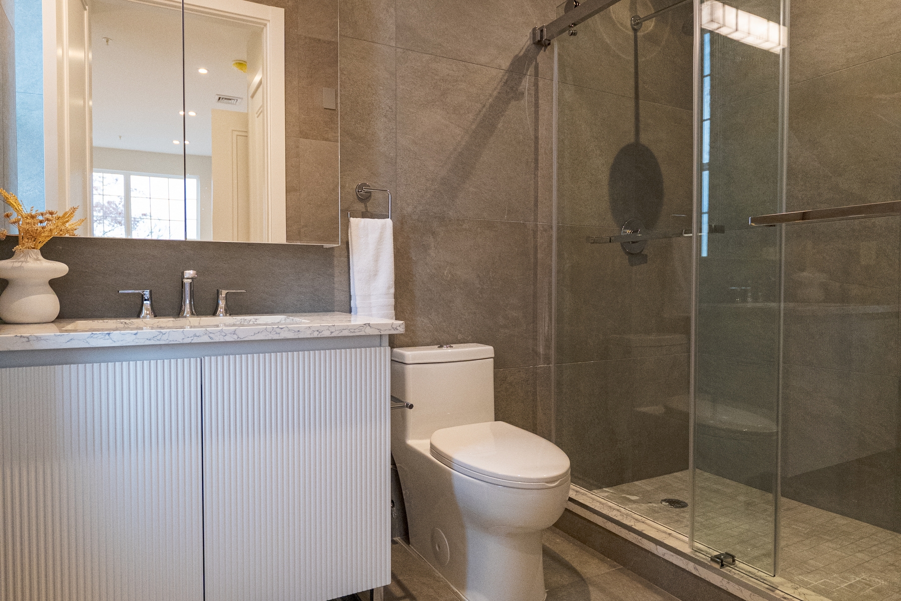 1722 Springfield Ave Unit# 404