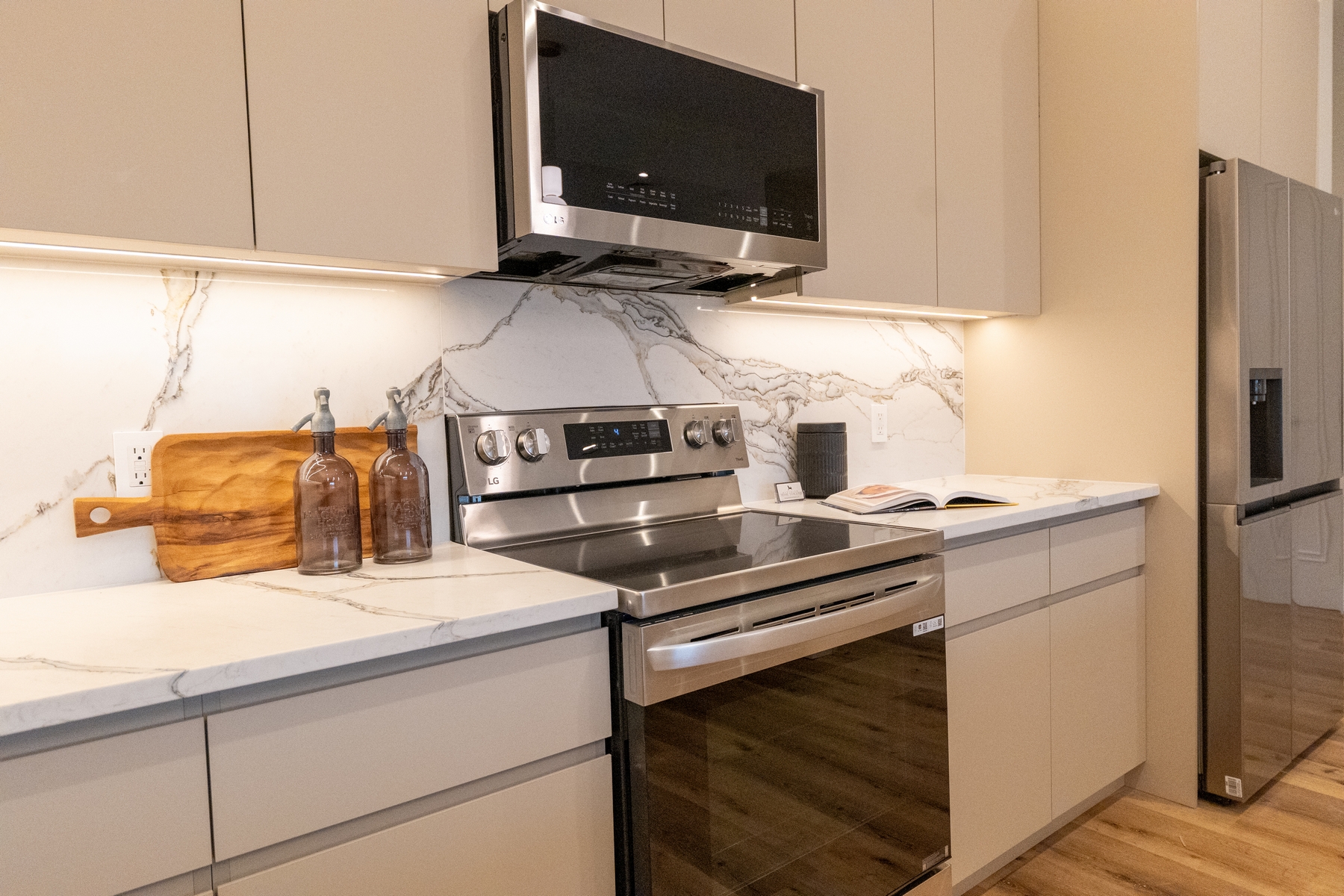 1722 Springfield Ave Unit# 406