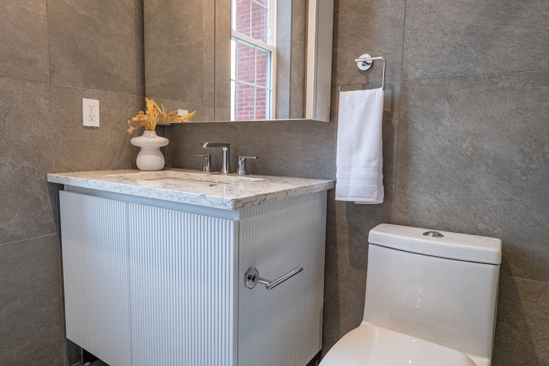 1722 Springfield Ave Unit# 406