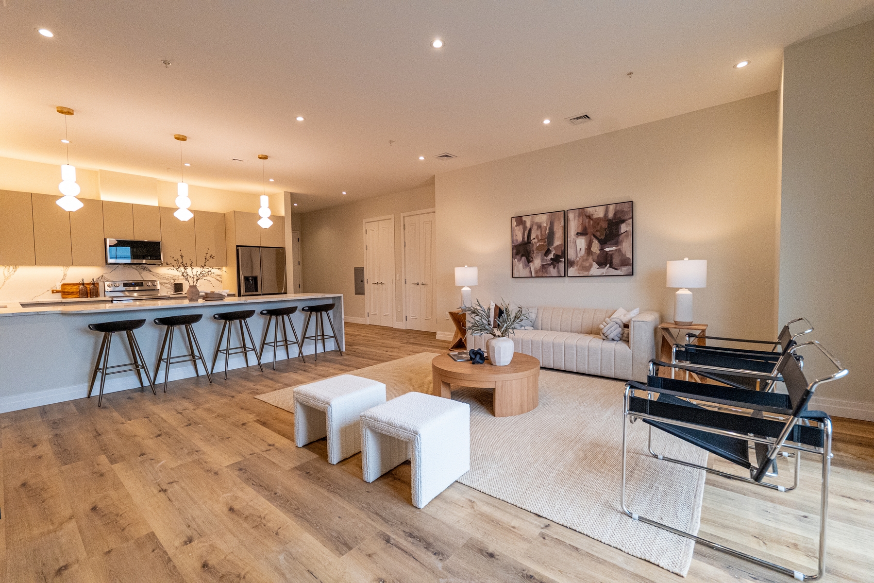 1722 Springfield Ave Unit# 407