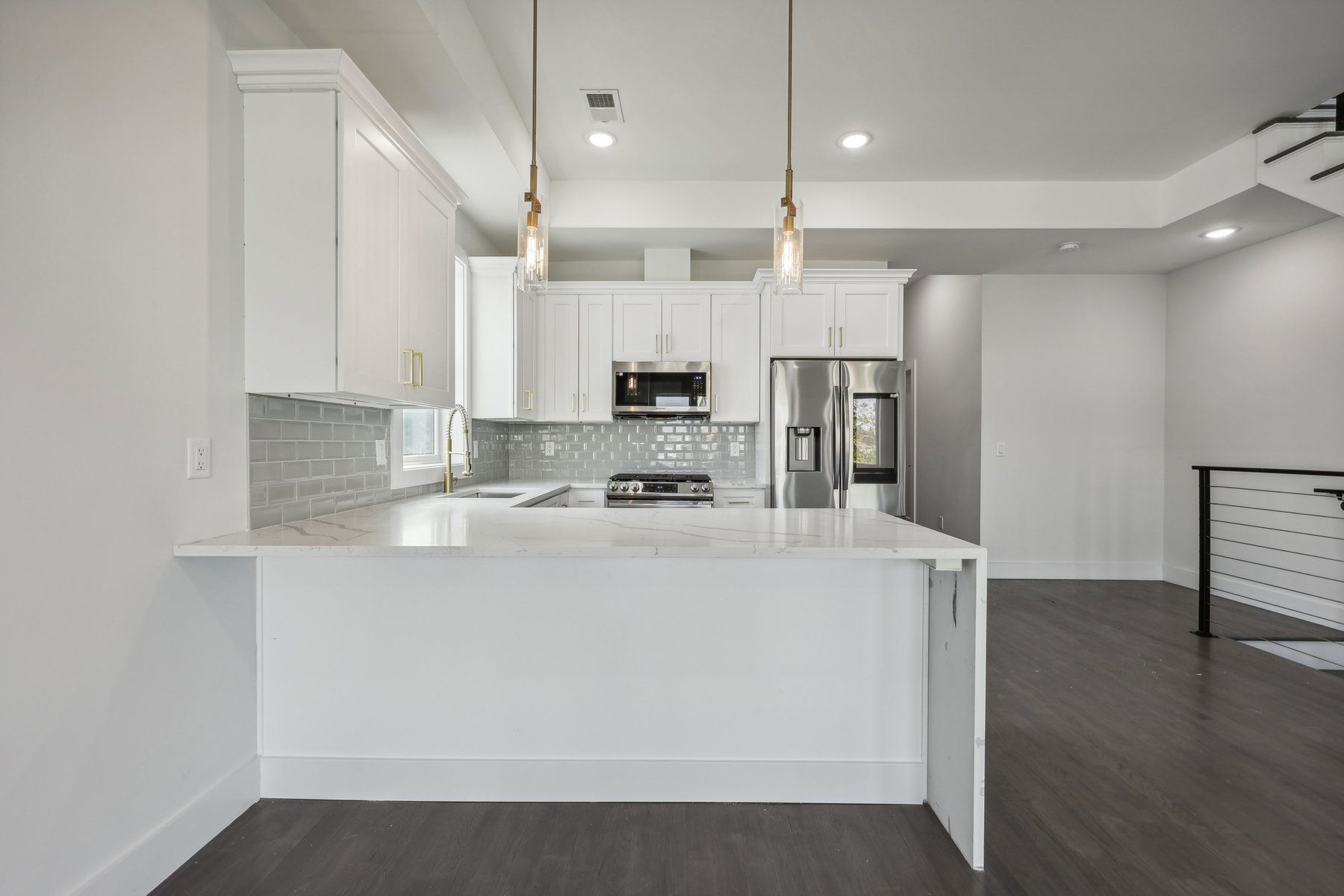 98 Van Horne St Unit# B