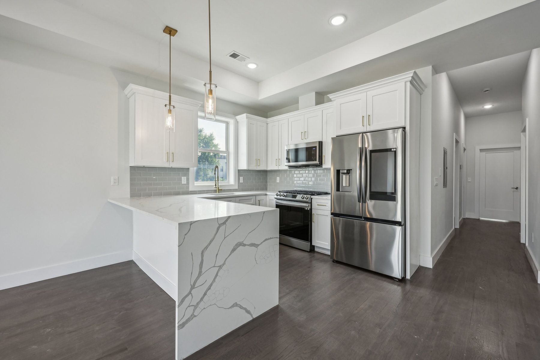 98 Van Horne St Unit# B