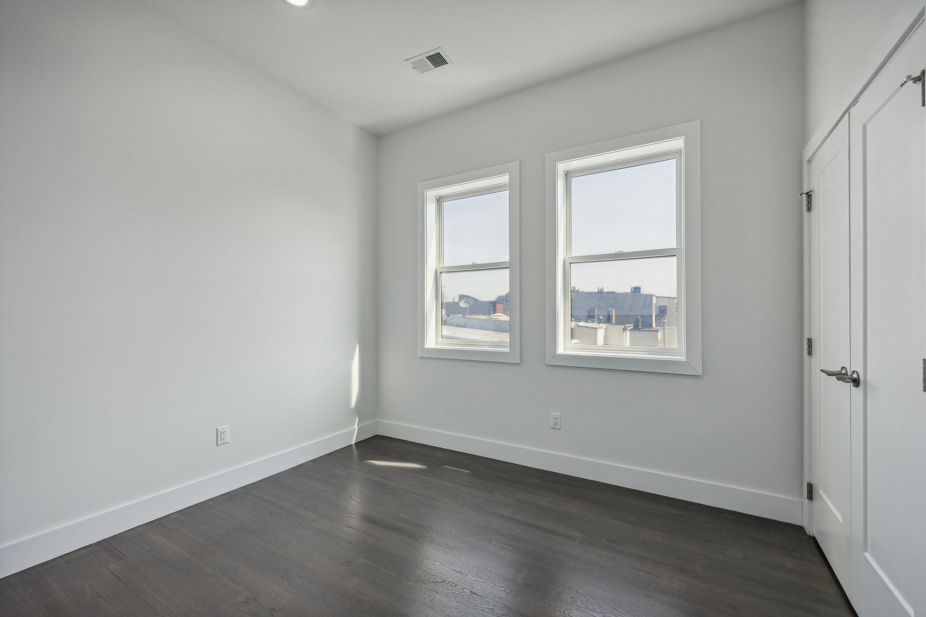 98 Van Horne St Unit# B