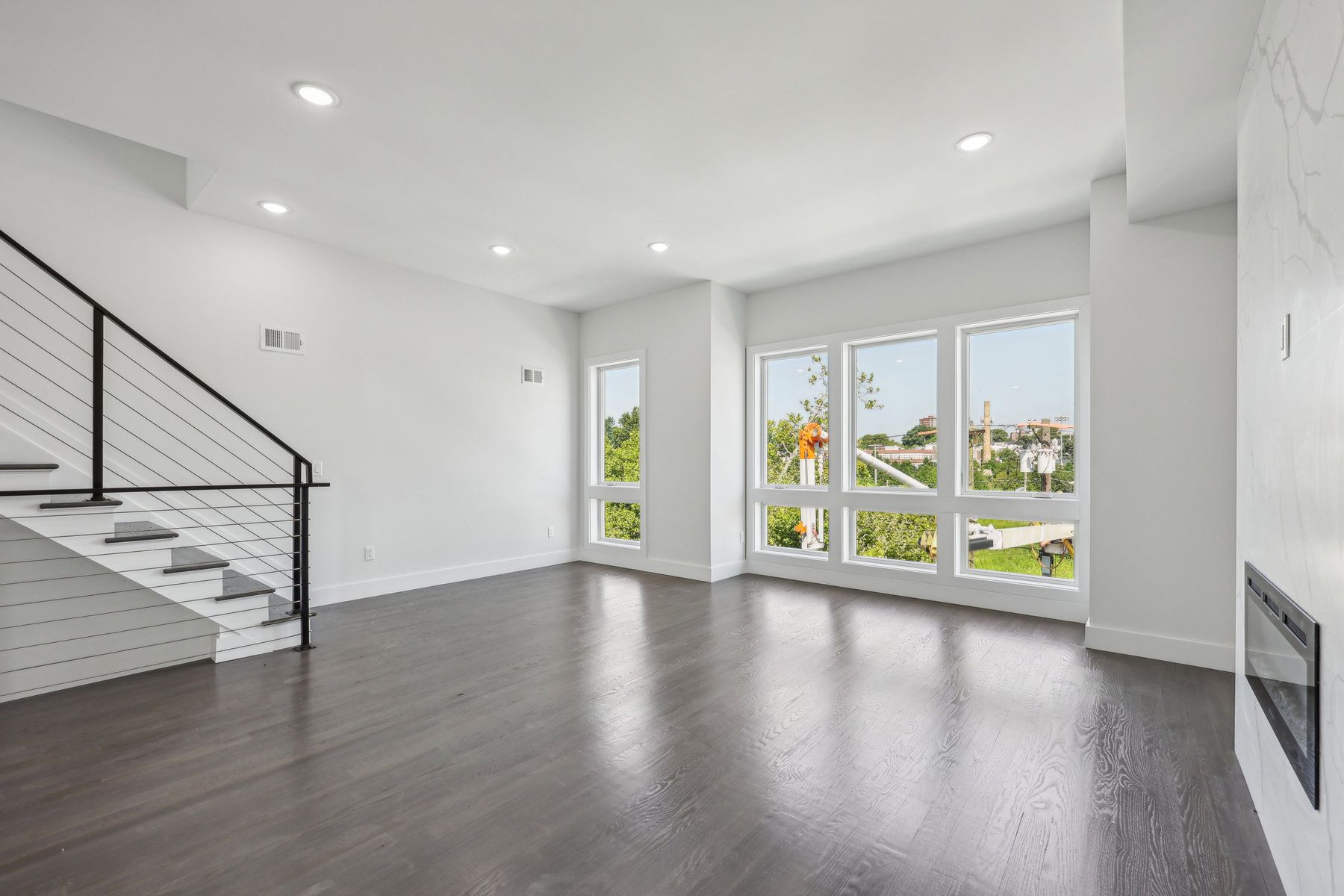 98 Van Horne St Unit# B