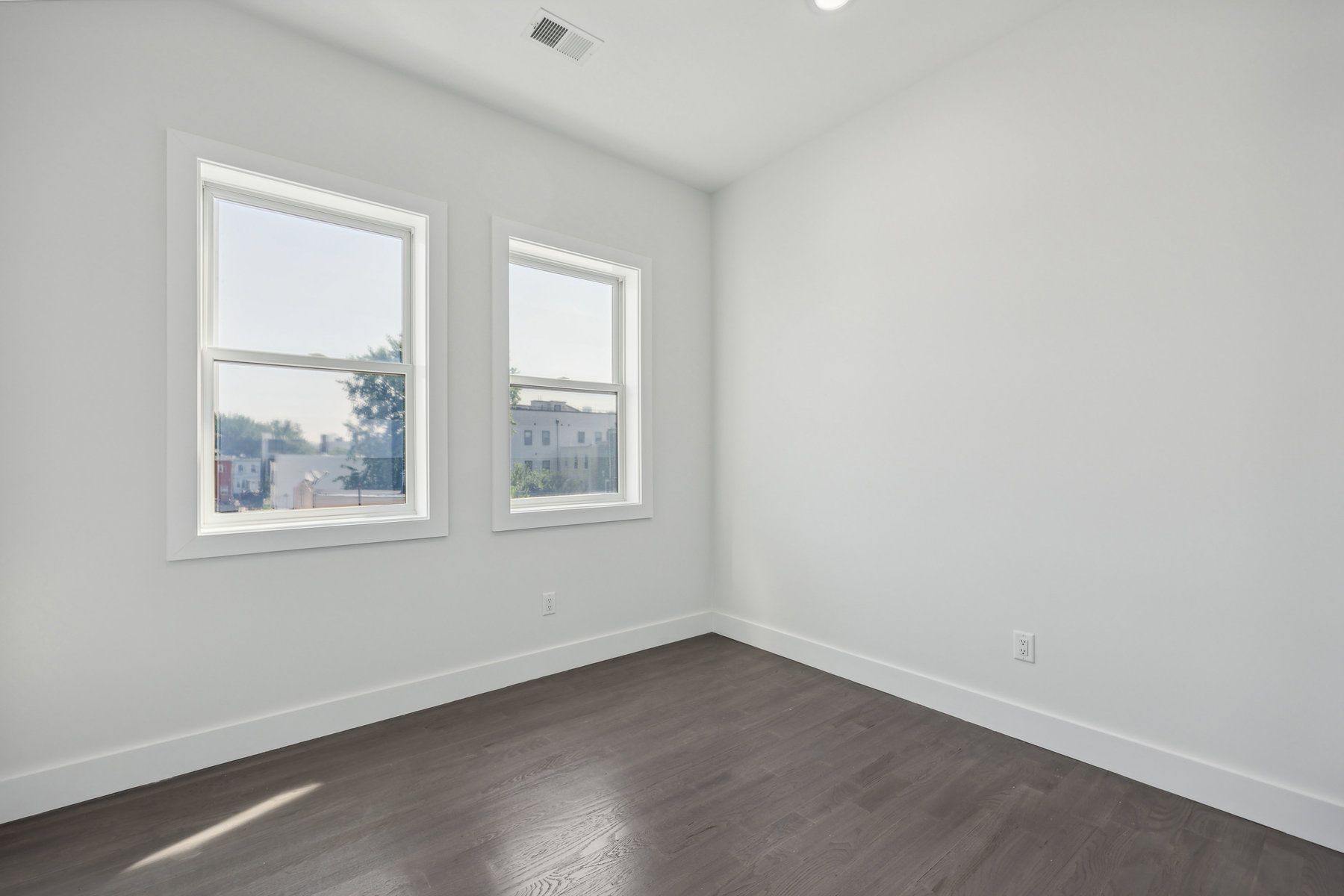 98 Van Horne St Unit# B