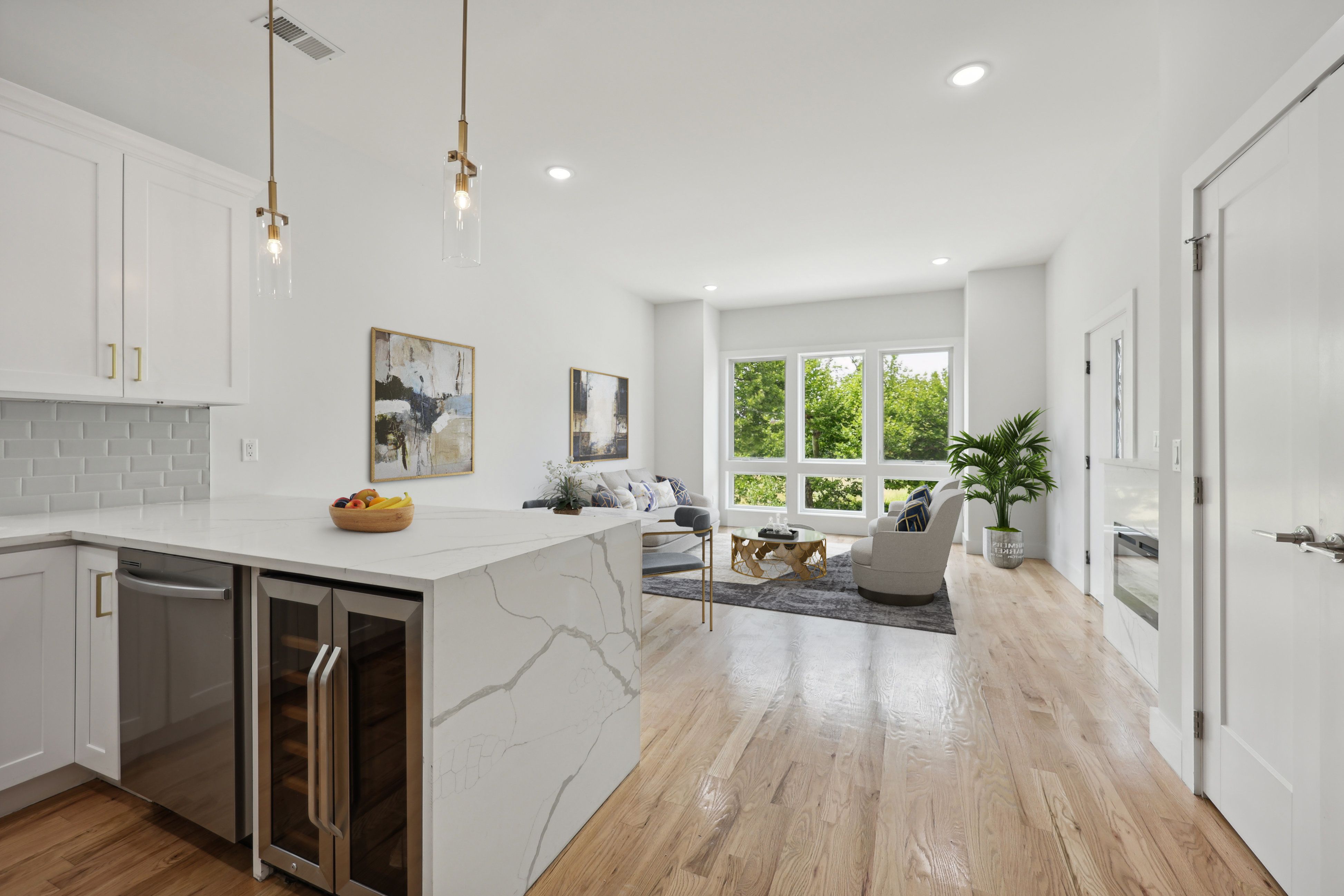 119 Van Horne St Unit# 1