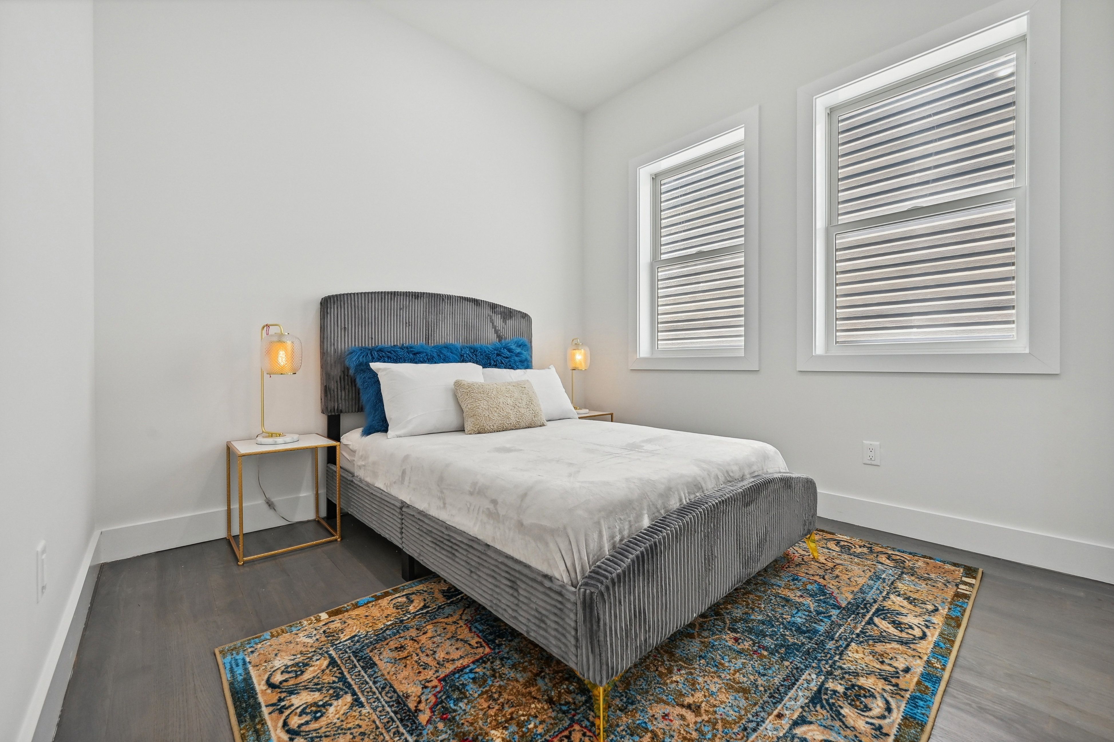 119 Van Horne St Unit# 1